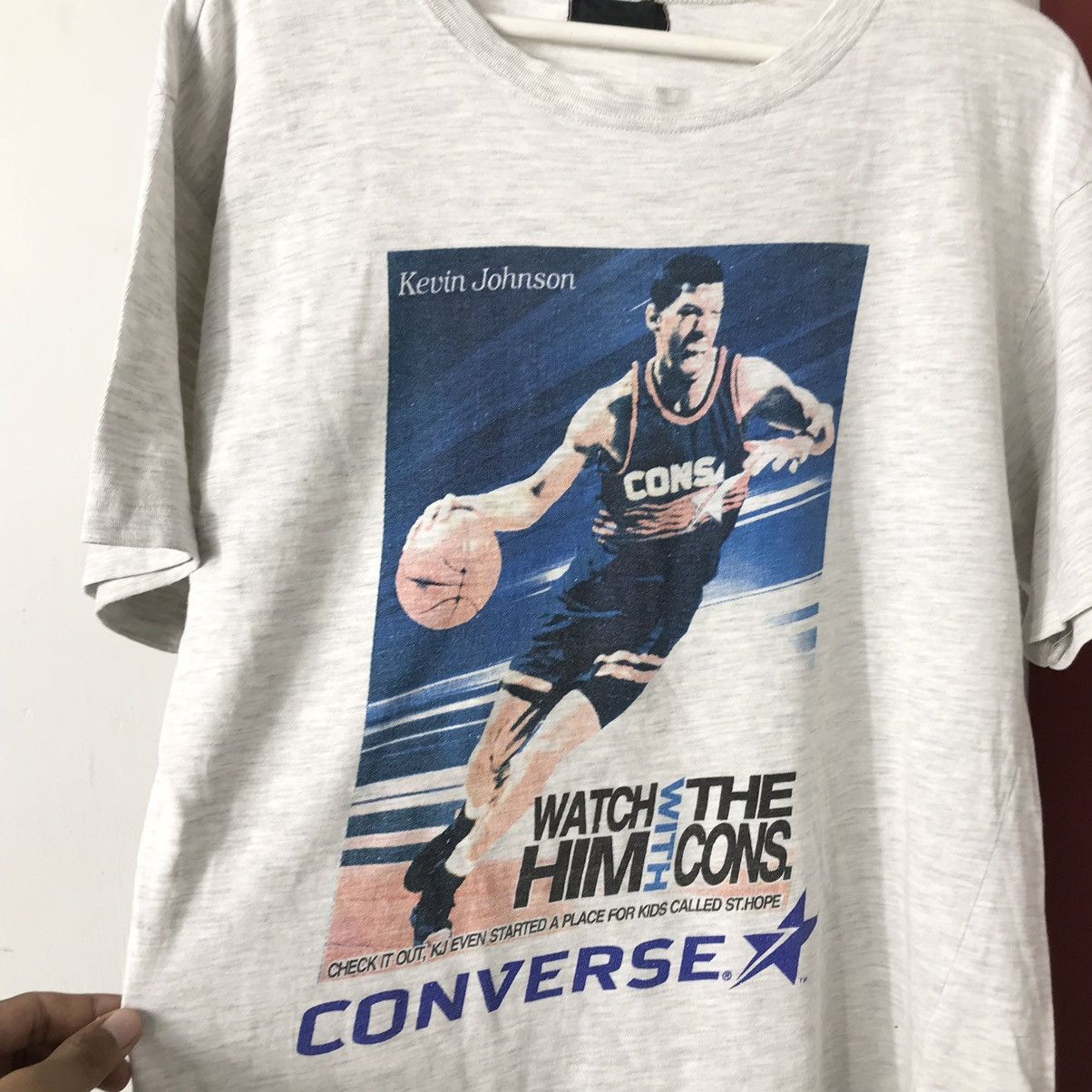 NBA Vintage 90s Kevin Johnson NBA Phoenix Suns T Shirt Size US M / EU 48-50 / 2 - 3 Thumbnail