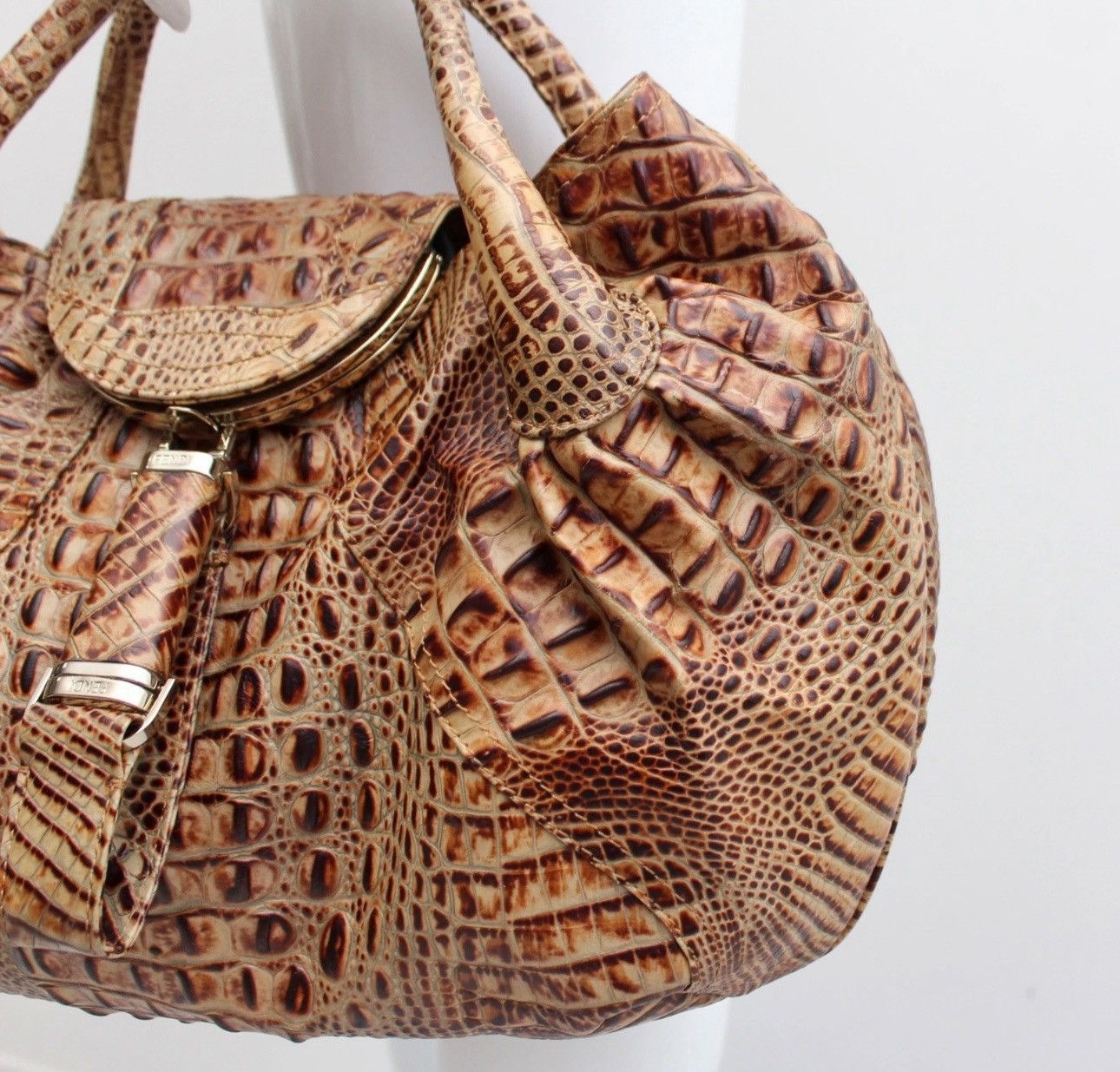 Fendi Vintage FENDI ALLIGATOR Spy Bag VERY RARE Size ONE SIZE - 5 Thumbnail