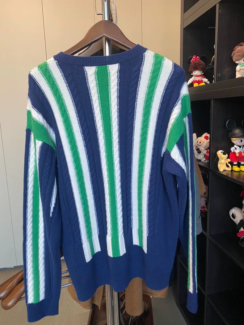 Loewe LOEWE Gray embroidered cashmere sweater Size US M / EU 48-50 / 2 - 6 Thumbnail