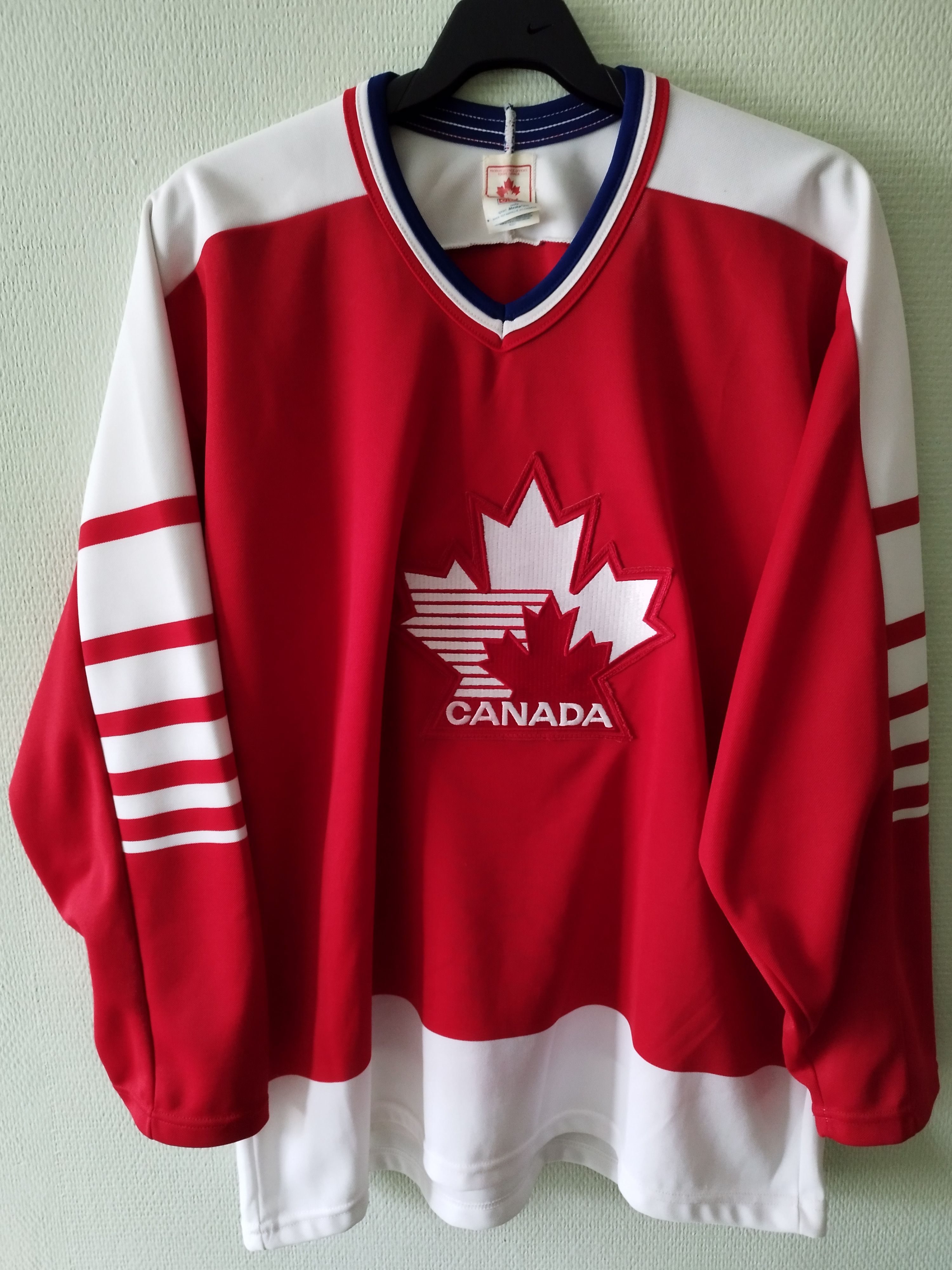 Vintage Vintage CCM TEAM CANADA Jersey Size US L / EU 52-54 / 3 - 2 Thumbnail