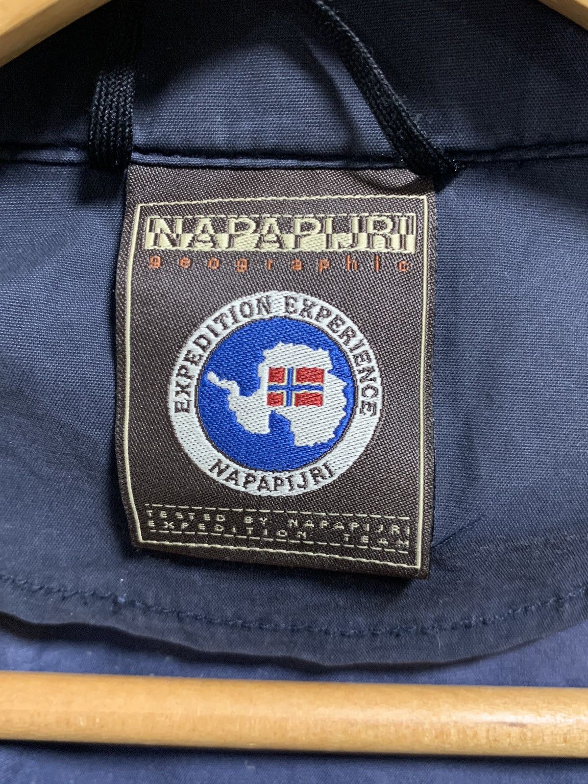 Napapijri Napapijri geography Size US XL / EU 56 / 4 - 3 Thumbnail
