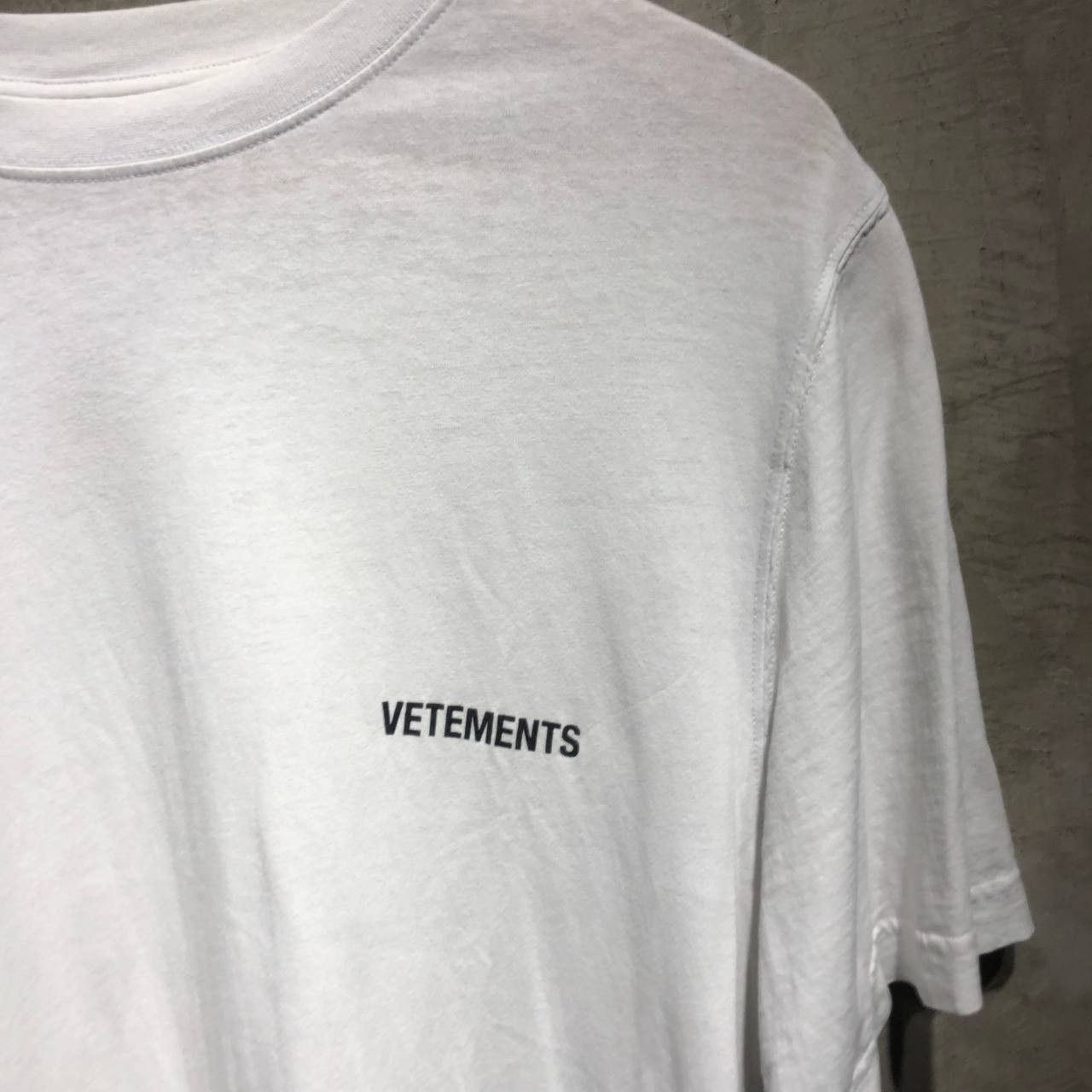 Vetements Vetements logo back to back print tee Size US M / EU 48-50 / 2 - 3 Thumbnail