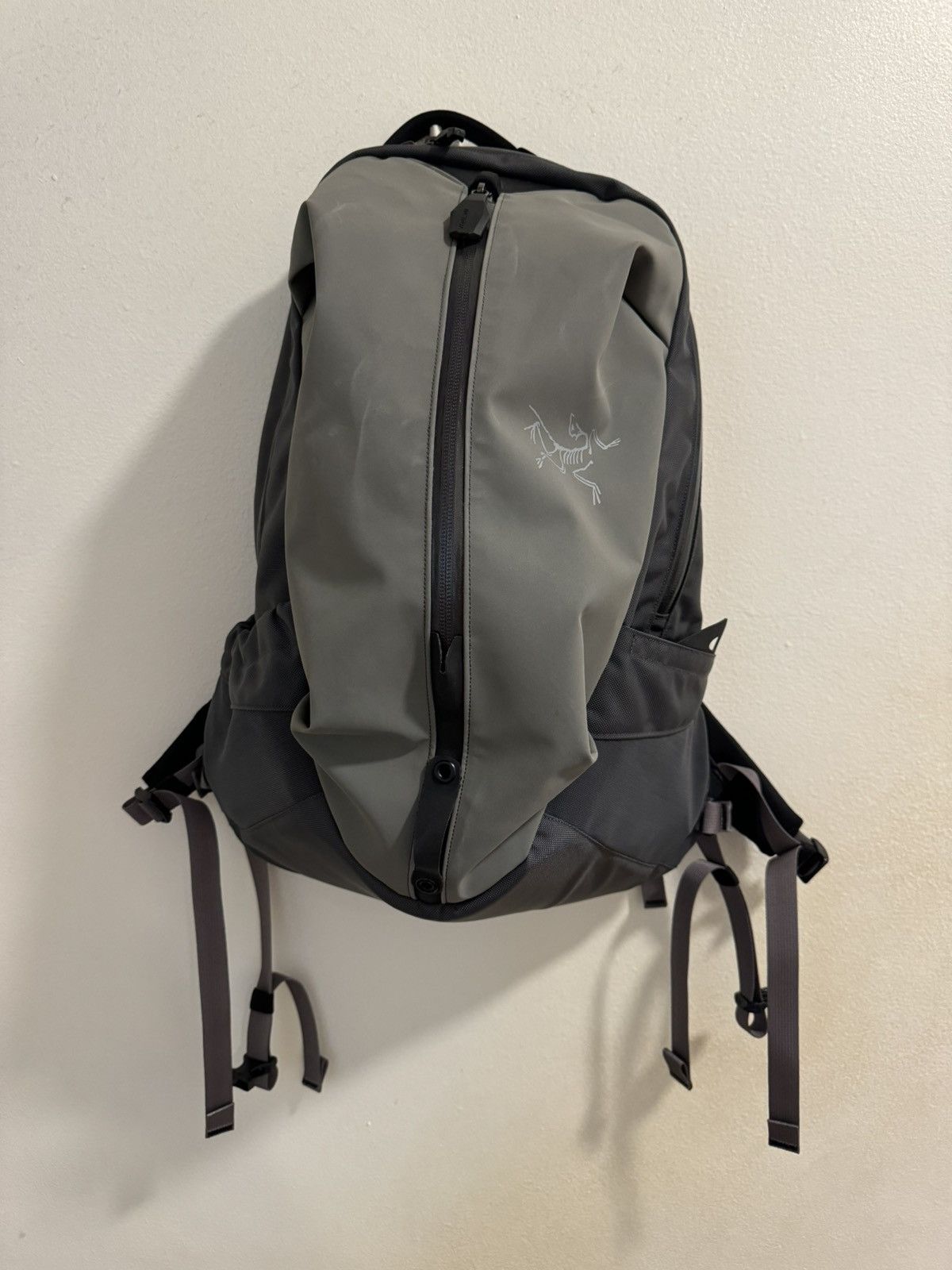 Arc'teryx ARC'TERYX ARRO 16 | Grailed