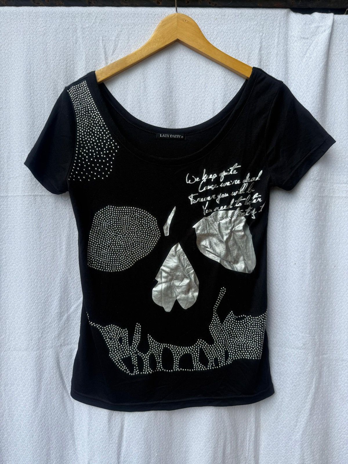 Lazy daisy archive tee