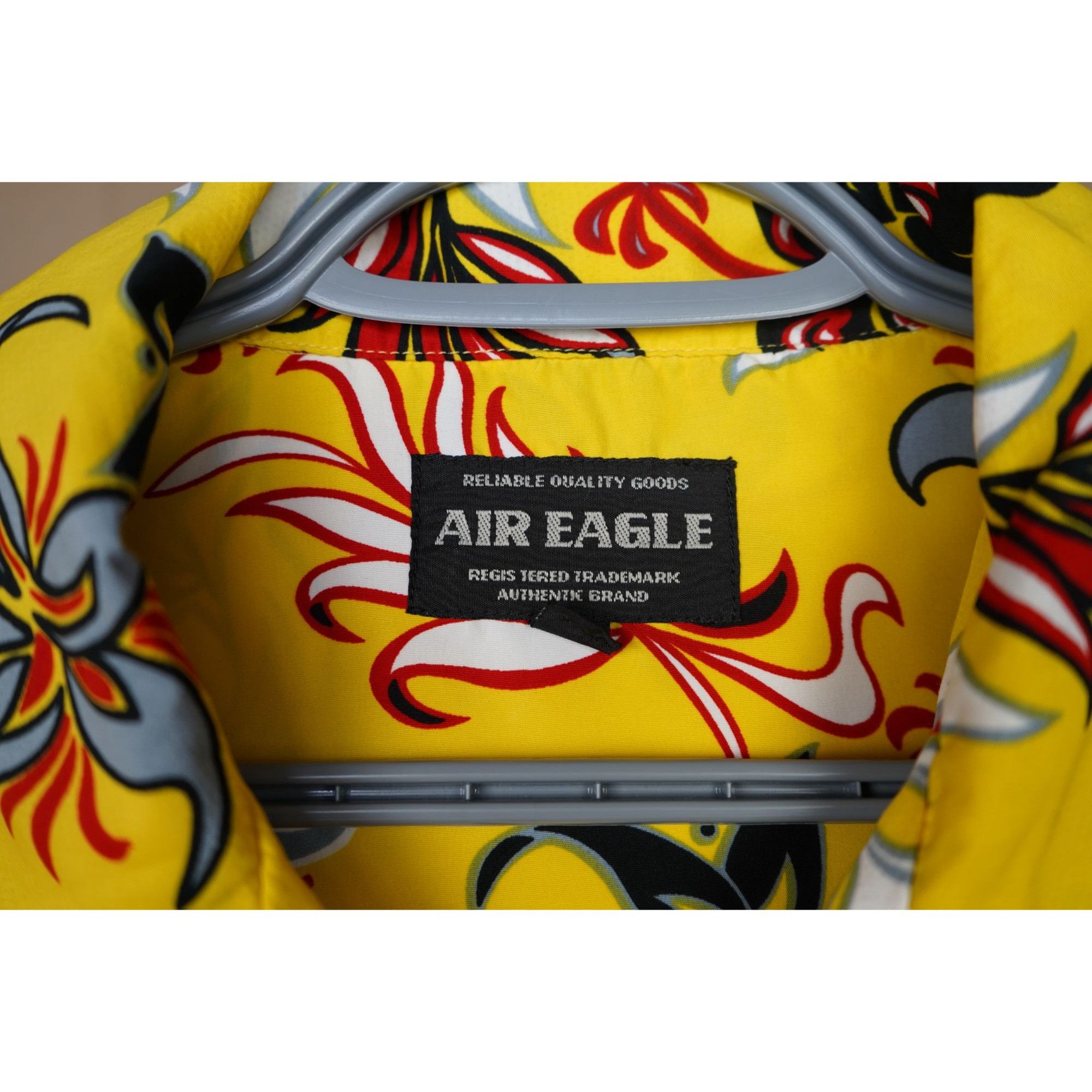 Vintage 90s Air Eagle Yellow Vintage Hawaiian Shirt Men's L #345 Size US L / EU 52-54 / 3 - 5 Thumbnail