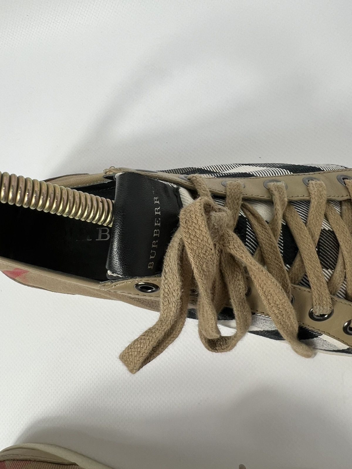 Burberry Vintage luxury Burberry Nova Check Sneaker Shoes Size 40 Size US 10 / IT 40 - 8 Thumbnail