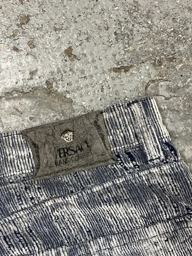 Versace AW2005 Versace White & Blue Irregular Corduroy Pants Size US 32 / EU 48 - 9 Thumbnail