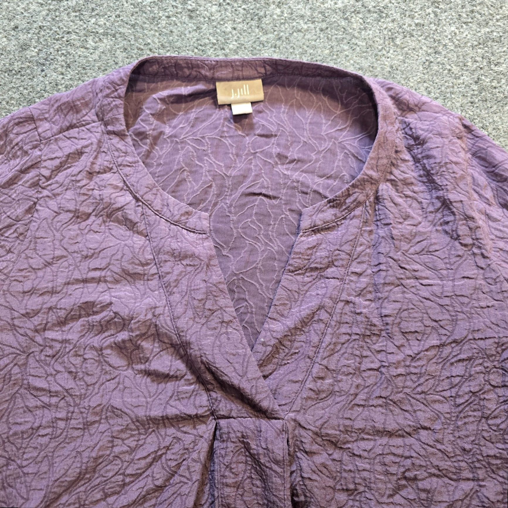 J. Jill J. Jill Top Womens XS Purple Silk Embossed Texture V Neck Long Sleeve Casual Blouse Size XS / US 0-2 / IT 36-38 - 2 Thumbnail