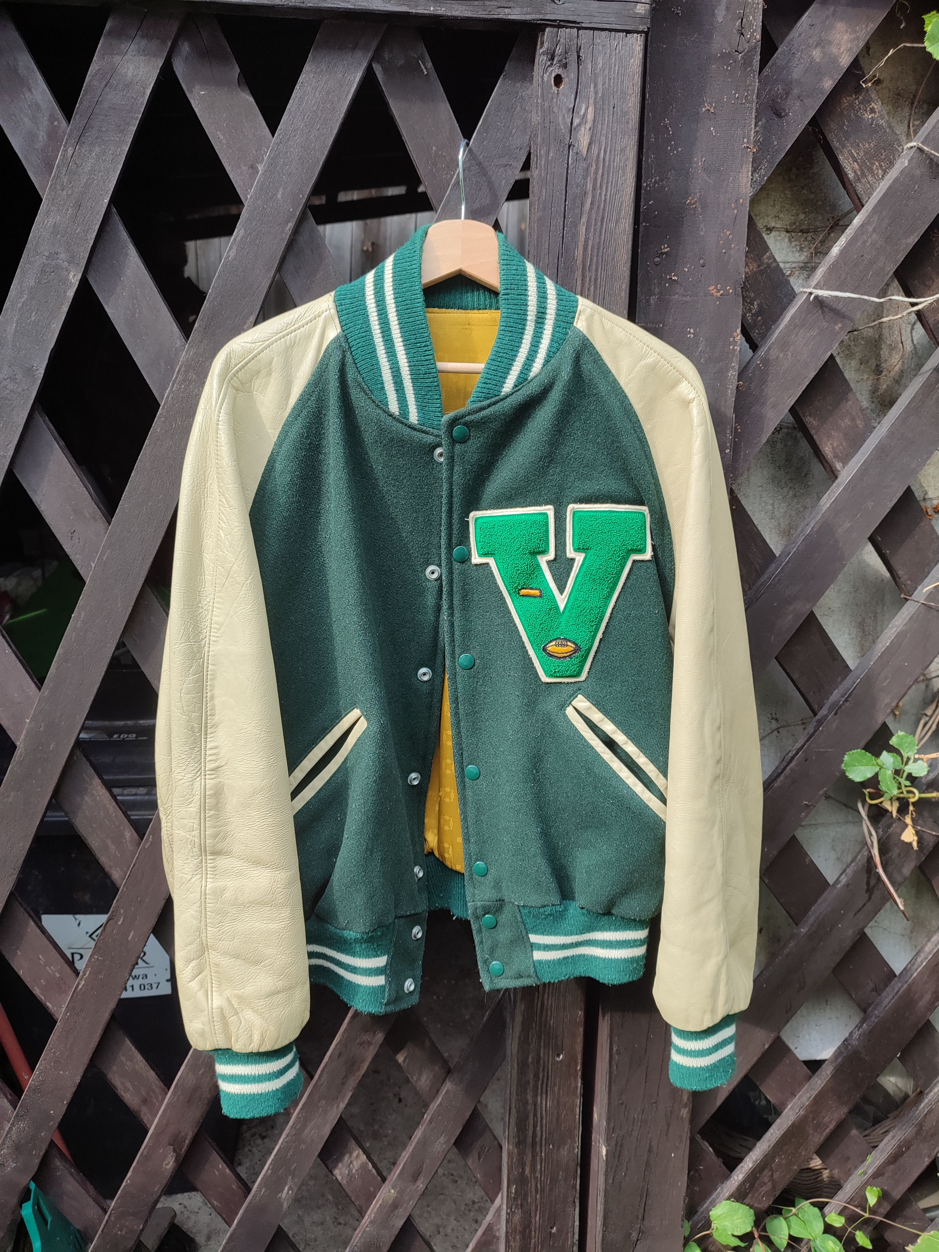 Vintage 70s Varsity jacket bottle green Size US L / EU 52-54 / 3 - 1 Thumbnail