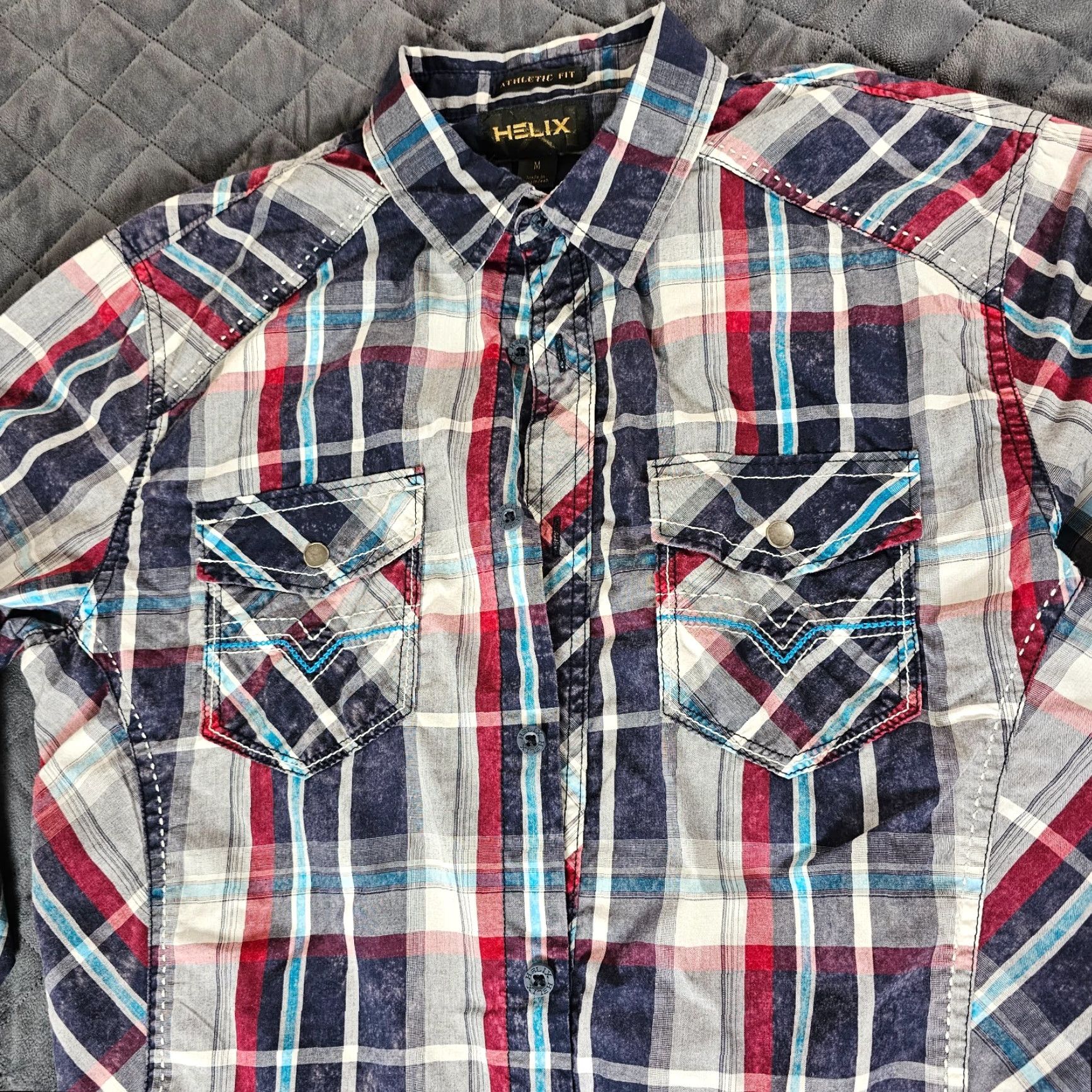 Vintage Helix Men’s Button Shirt Blue Plaid Size Medium Athletic Fit Pockets Western Size US M / EU 48-50 / 2 - 3 Thumbnail