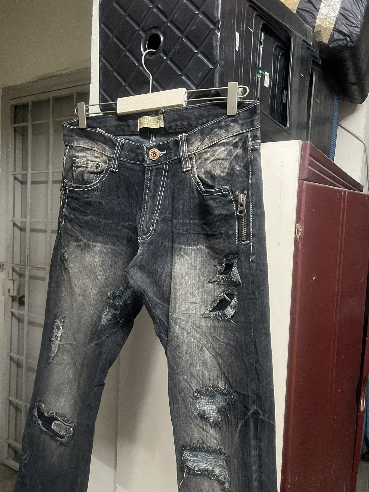Japanese Brand × Vintage THRASHED RIPPED DENIM PANT Size US 33 - 9 Thumbnail