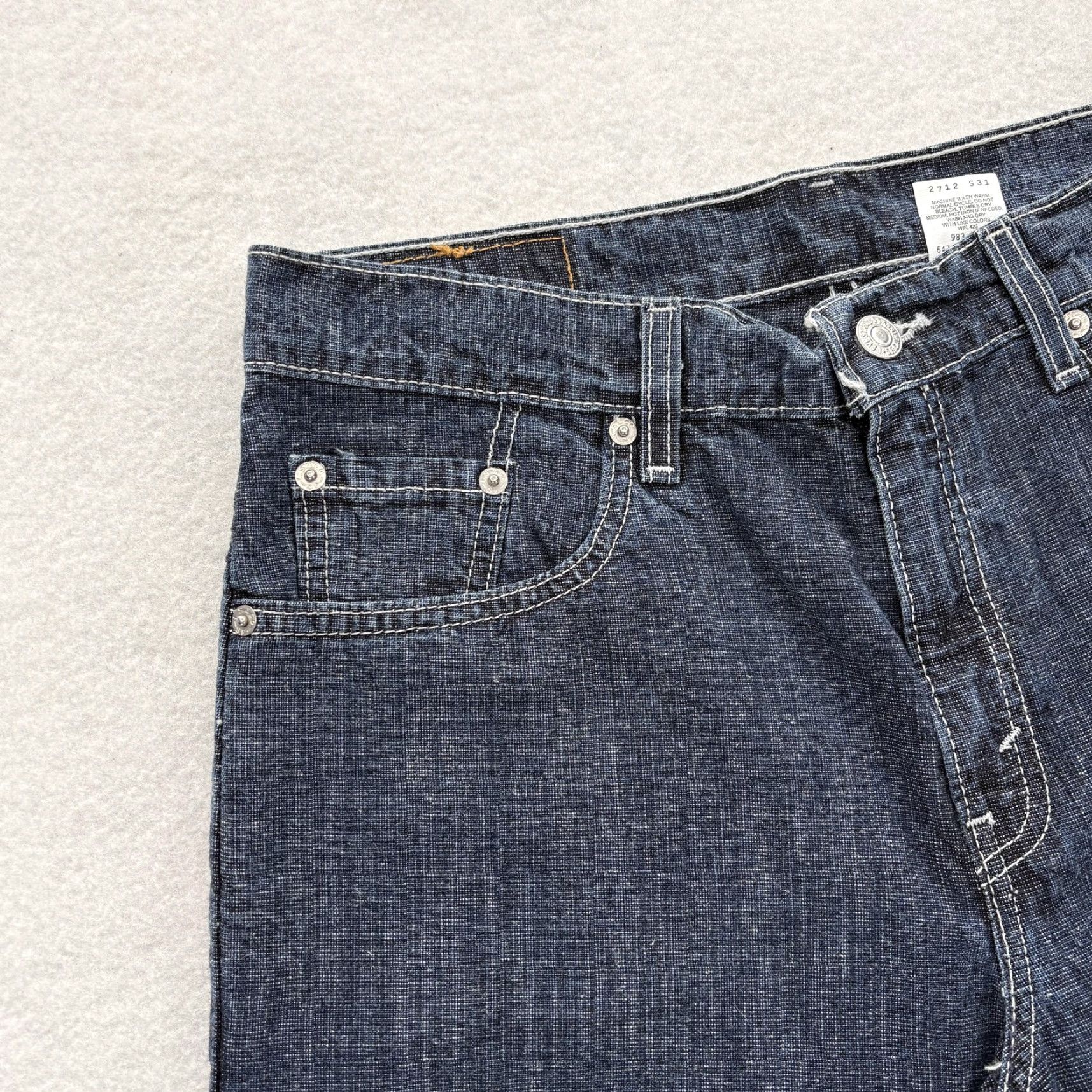 Levi's VINTAGE Levi's 577 Jeans Womens 10 Dark Wash Blue Capri Cropped Wide Leg Denim Jeans Womens 10 Blue Capris Vintage 577 Levi's Size 32" / US 10 / IT 46 - 3 Thumbnail