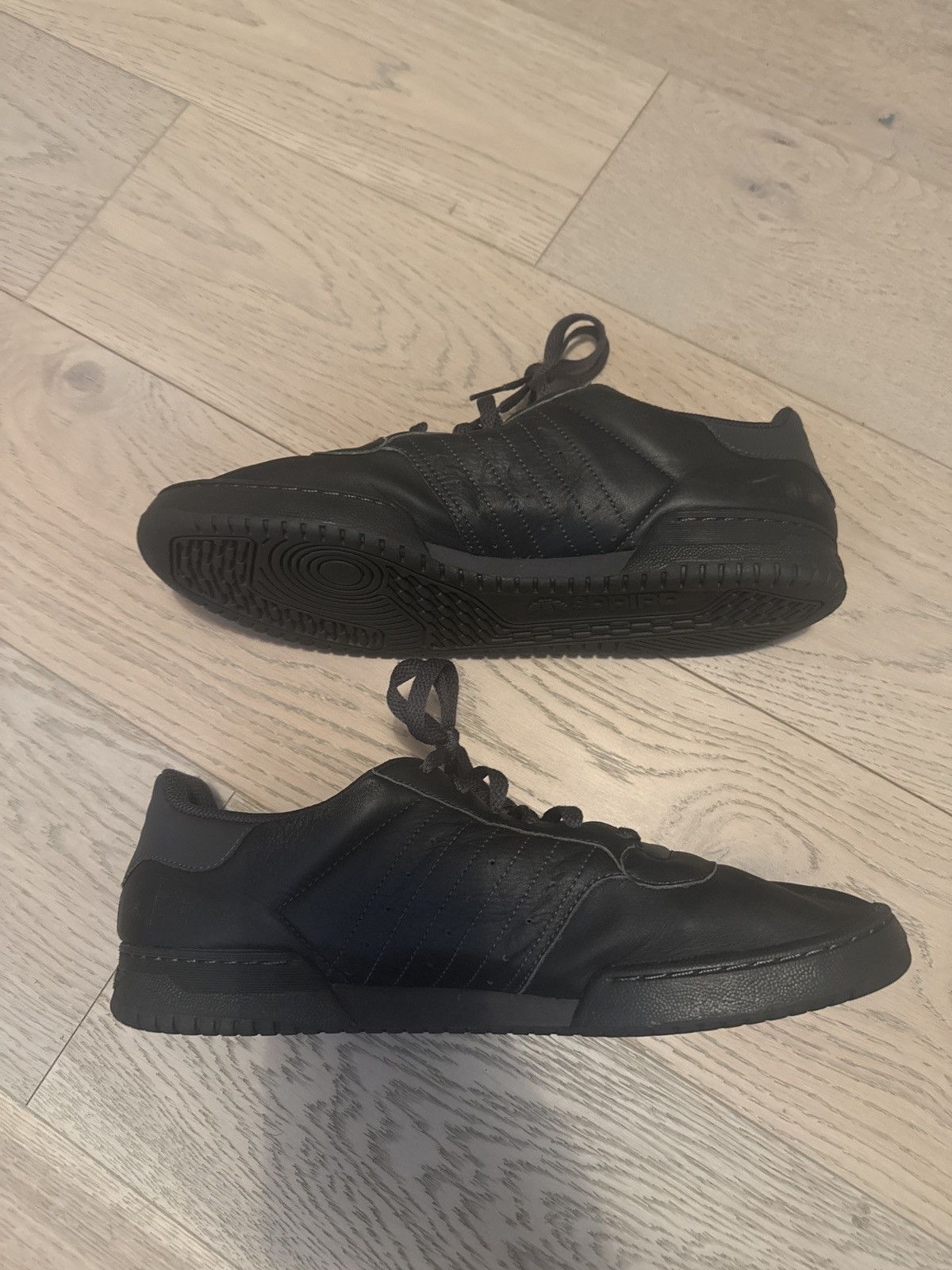 Adidas Yeezy Powerphase CG6420 Size US 12 / EU 45 - 3 Thumbnail