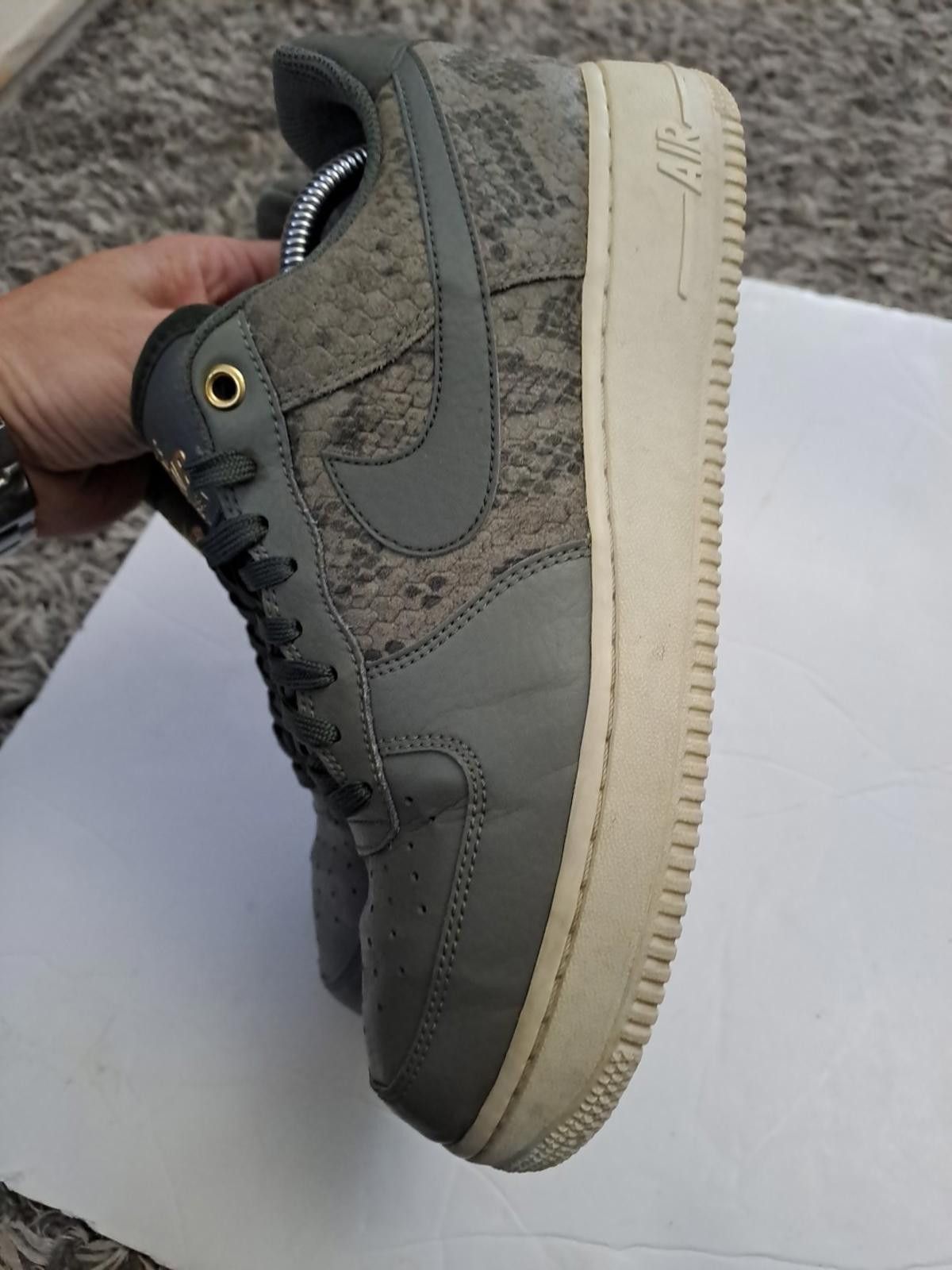 Nike Nike Air Force 1 '07 LV8 Green Snake Dark Stucco River 8 UK Size US 9 / EU 42 - 5 Thumbnail