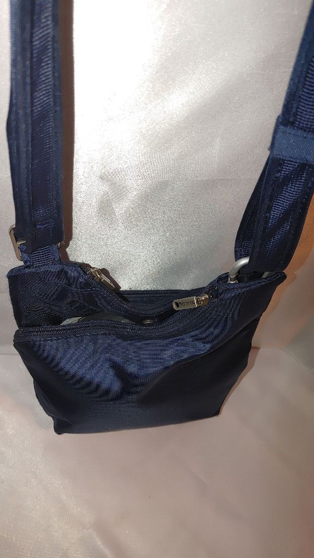 Away Travel Travelon RFID Crossbody Size ONE SIZE - 3 Thumbnail