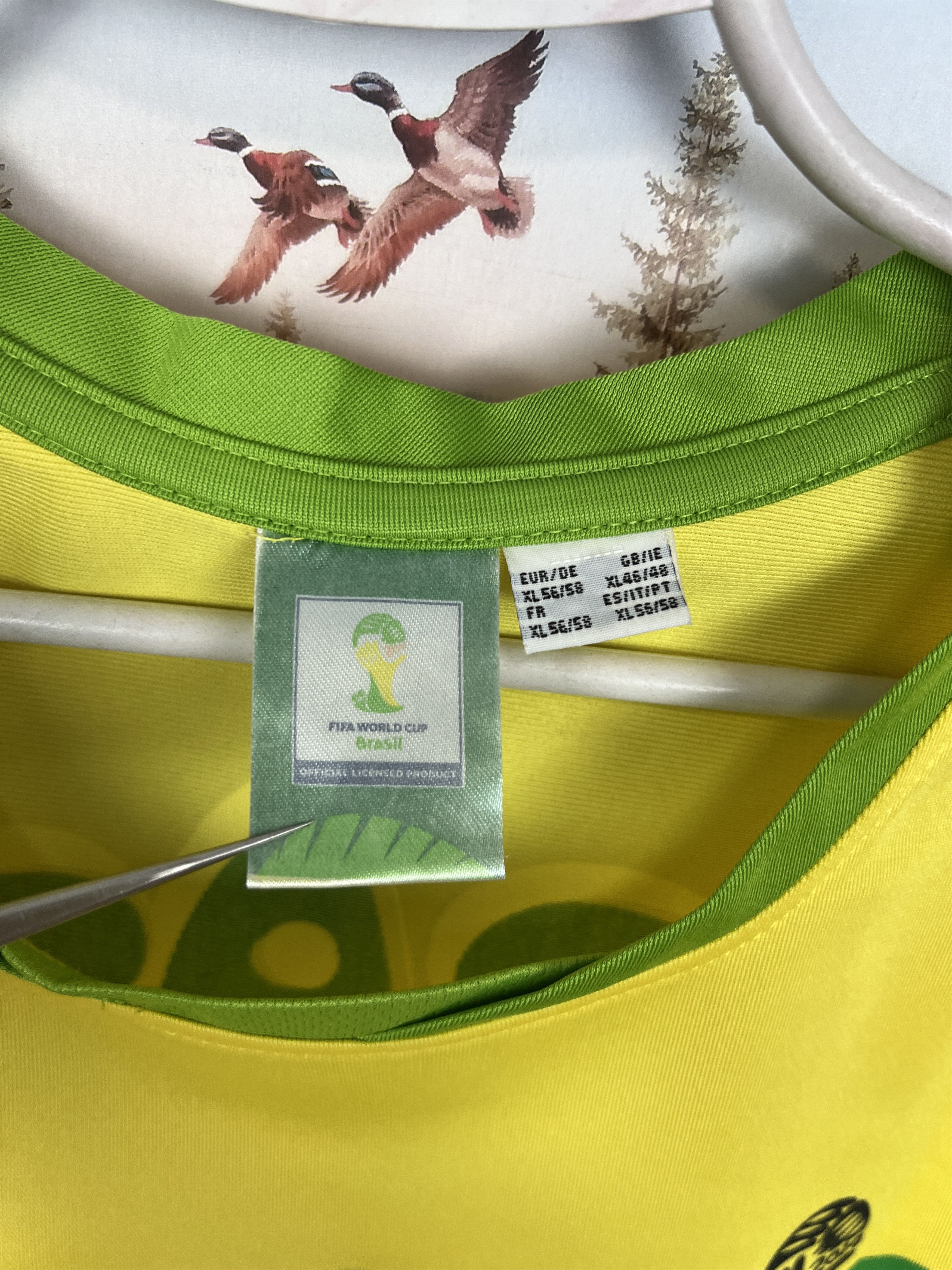 Vintage 2014 Brazil World Cup Football Fun Shirt Soccer Tee Hype Size US XL / EU 56 / 4 - 6 Thumbnail