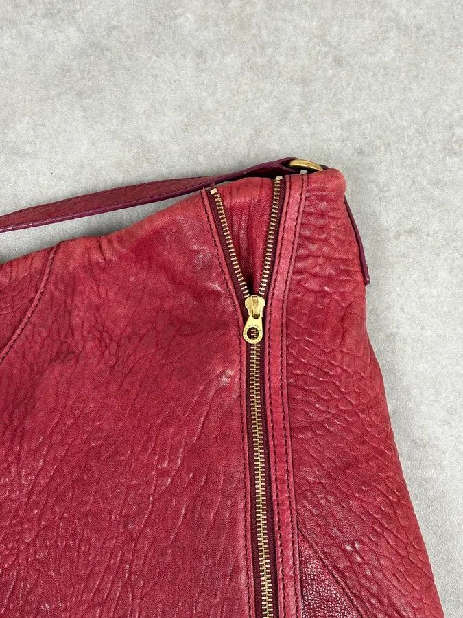 Marc Jacobs Marc Jacobs Red Leather Multi-Zip Shoulder Bag Size ONE SIZE - 8 Thumbnail