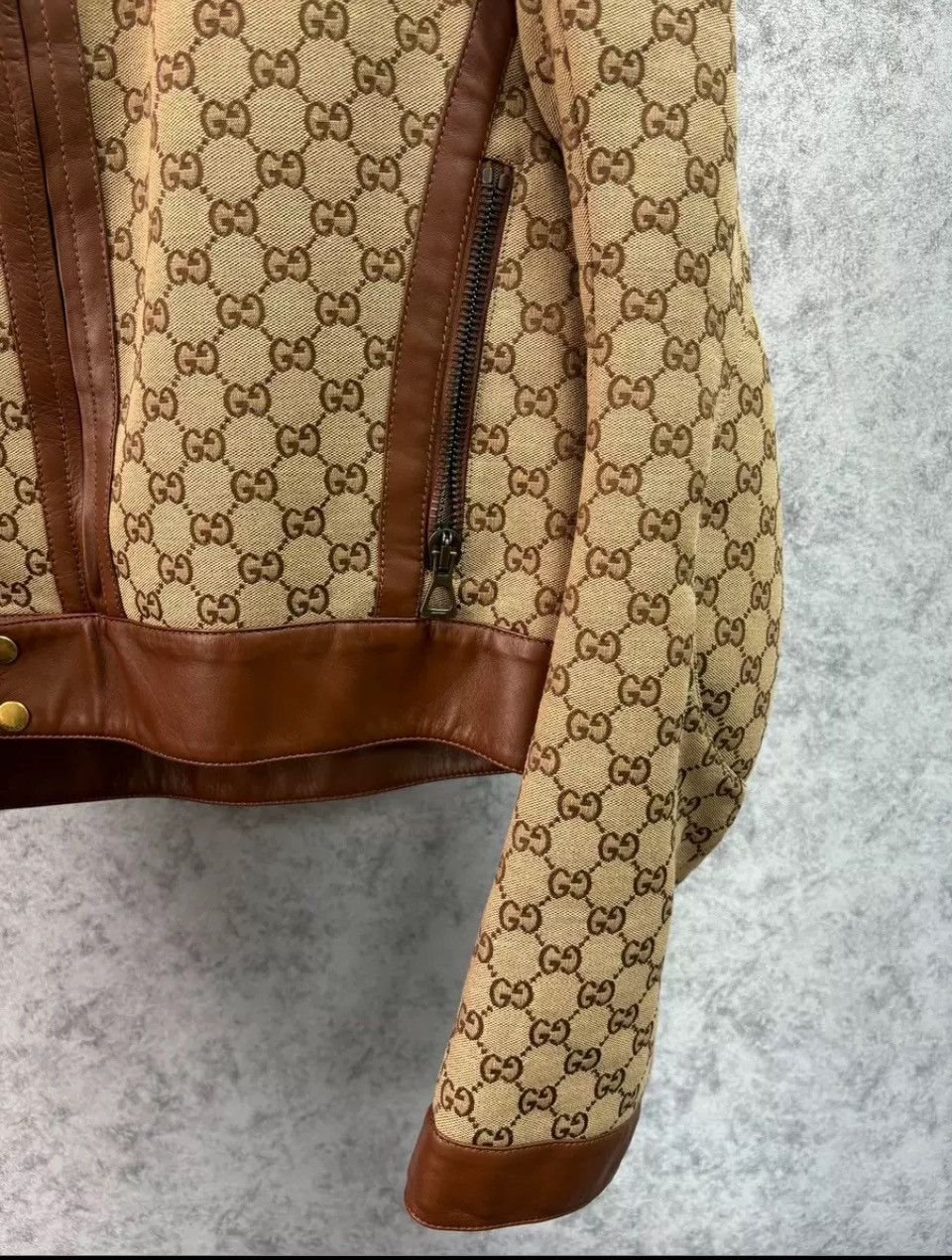 Gucci gucci's latest brown full print logo round neck zip-up Size US M / EU 48-50 / 2 - 4 Thumbnail