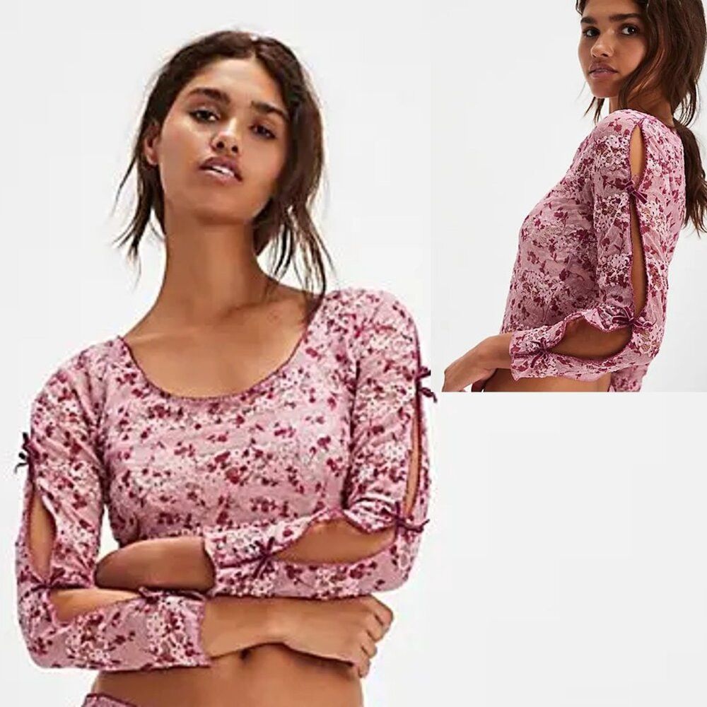 Free People NWT New Free People Winter Wonderland Dahlia Combo Top Only Size S / US 4 / IT 40 - 1 Thumbnail