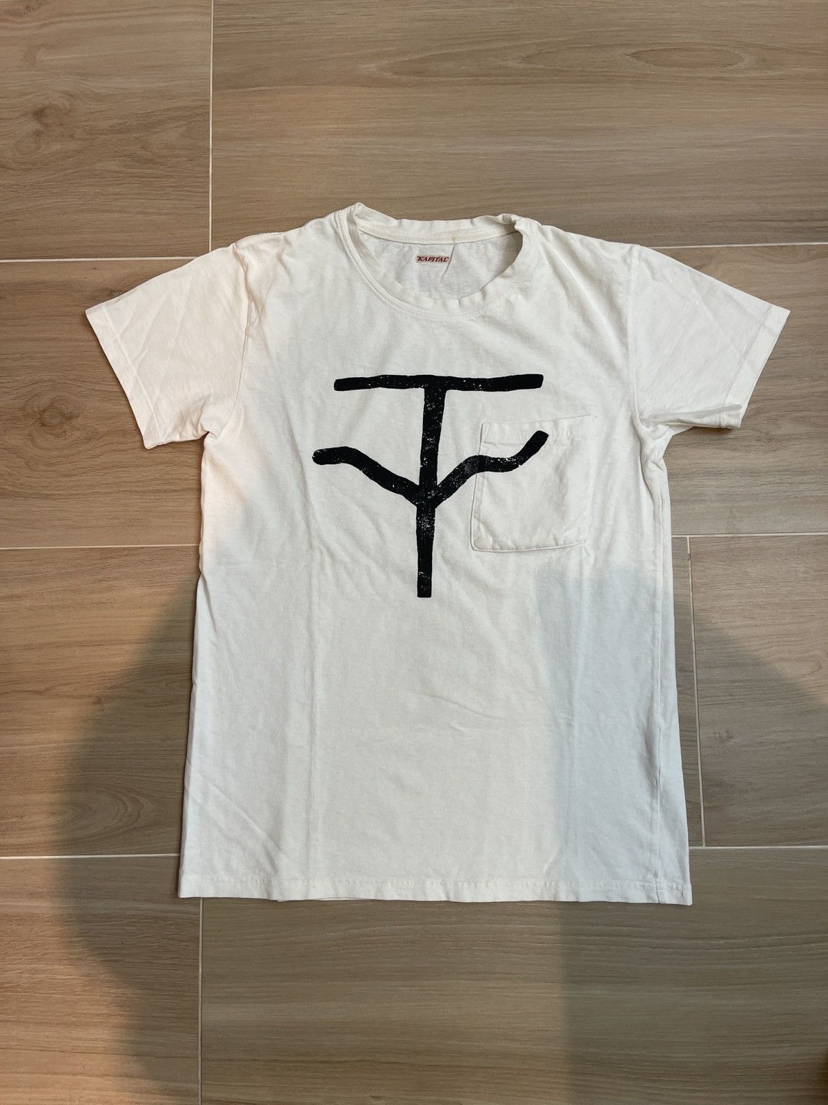 Kapital graphic tee