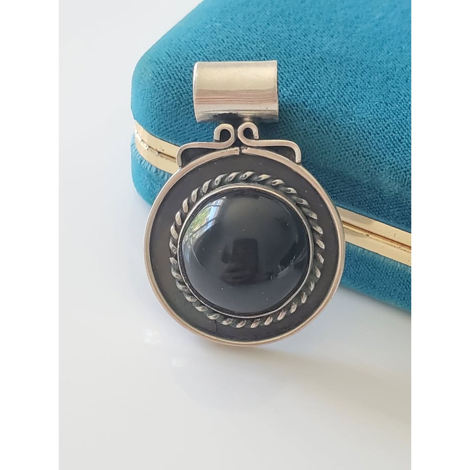 Other Vintage Sterling Silver Onyx Pendant Size ONE SIZE - 1 Thumbnail