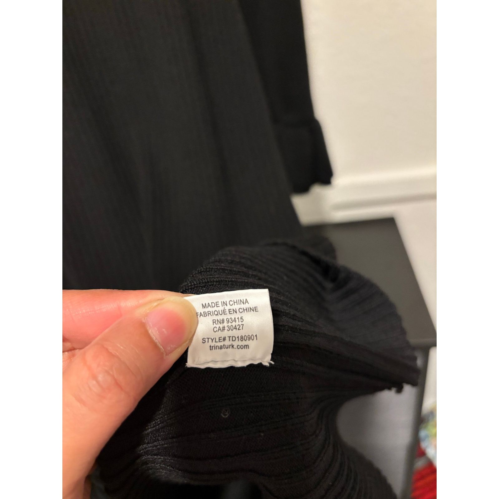 Trina Turk NWOT $328 Trina Turk Quill Ruffle Sweater Dress Black S Size S / US 4 / IT 40 - 7 Thumbnail