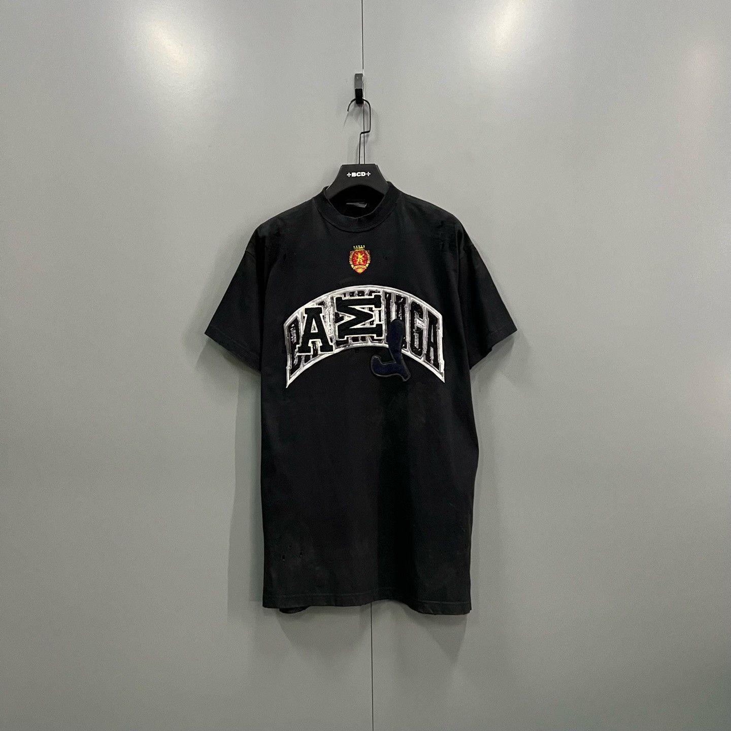 Balenciaga Balenciaga Embroidered T-Shirt xxs Men Size US XXS / EU 40 - 1 Thumbnail