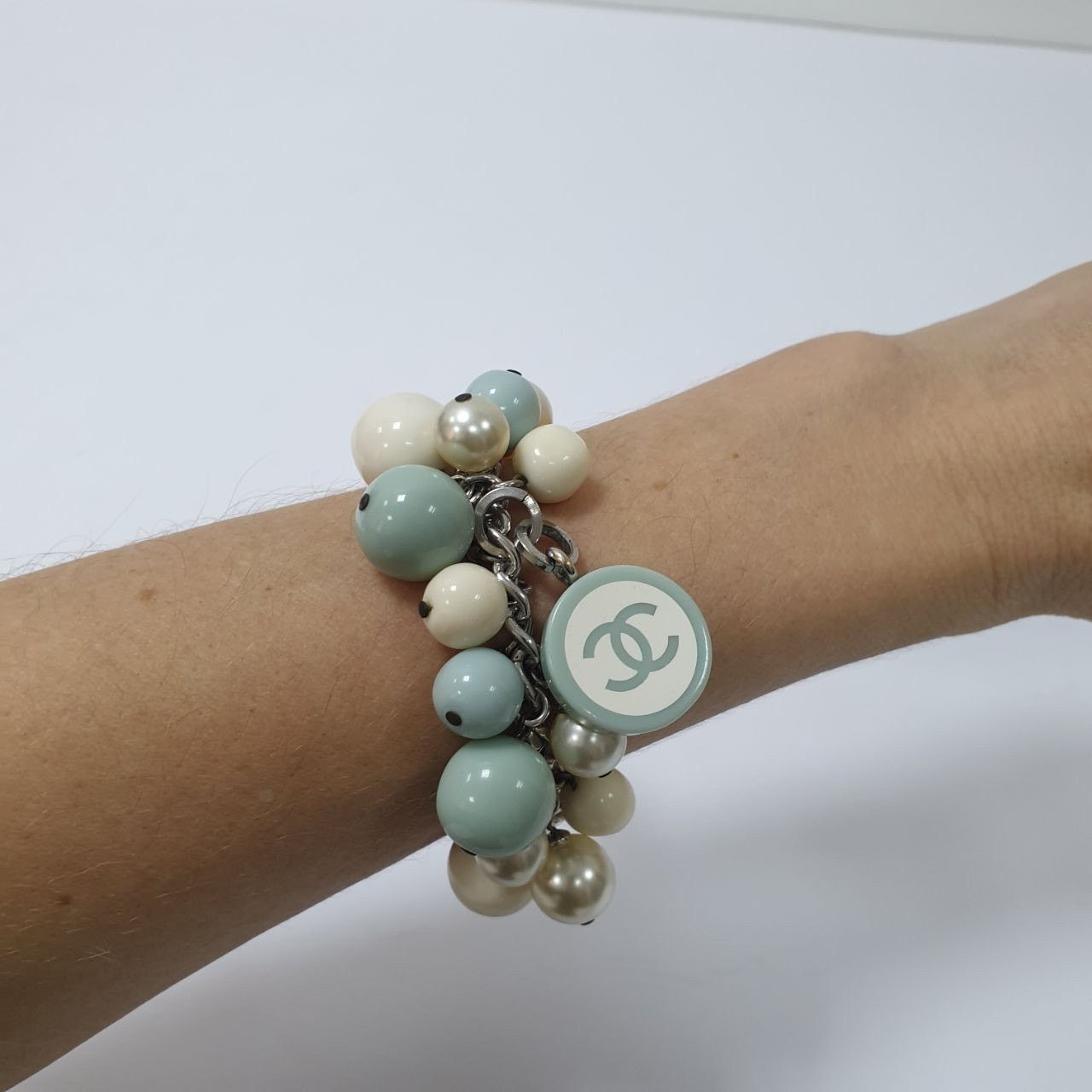 Chanel Chanel pastel jewelry set of necklace and bracelet Size ONE SIZE - 13 Thumbnail