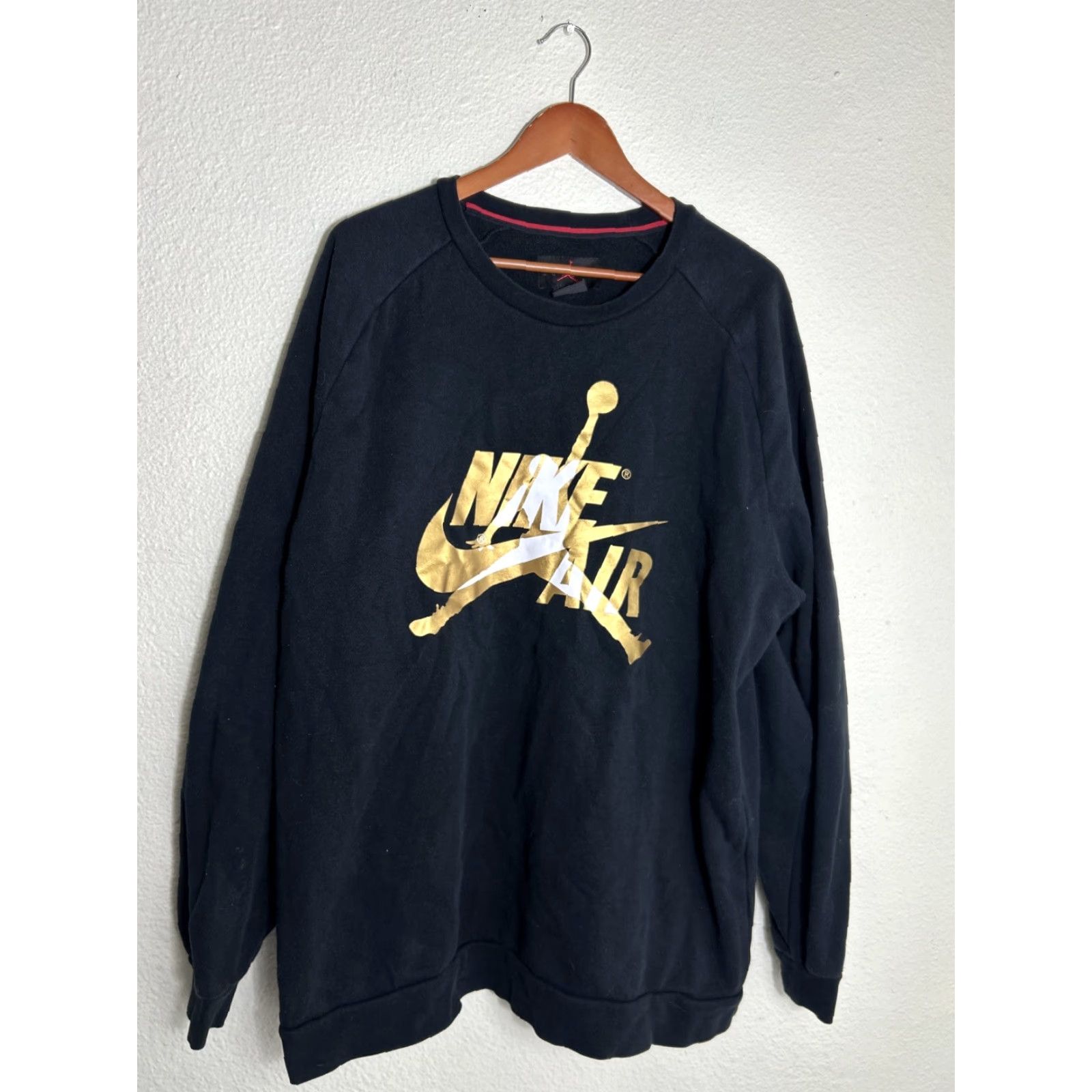 Nike Nike Sweatshirt Men's 2XL Crewneck Jumpman Jordan Air Classic Black/Gold Logo Graphic Print Pullover Regular Fit Size US XXL / EU 58 / 5 - 2 Thumbnail