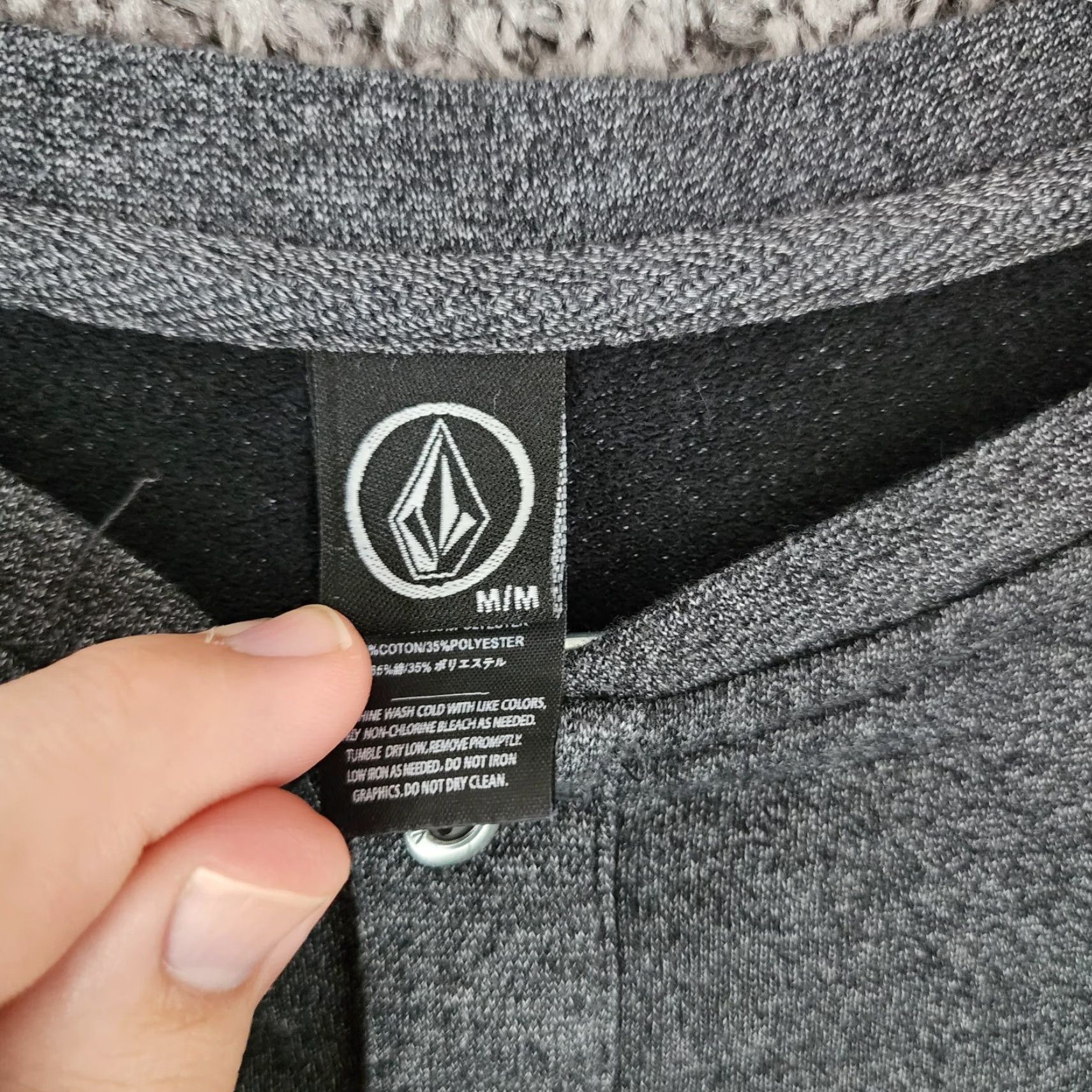 Volcom VINTAGE Volcom Mens Long Sleeve Sweater Size M Gray Lightweight Pullover Shirt Mens Size US M / EU 48-50 / 2 - 4 Thumbnail
