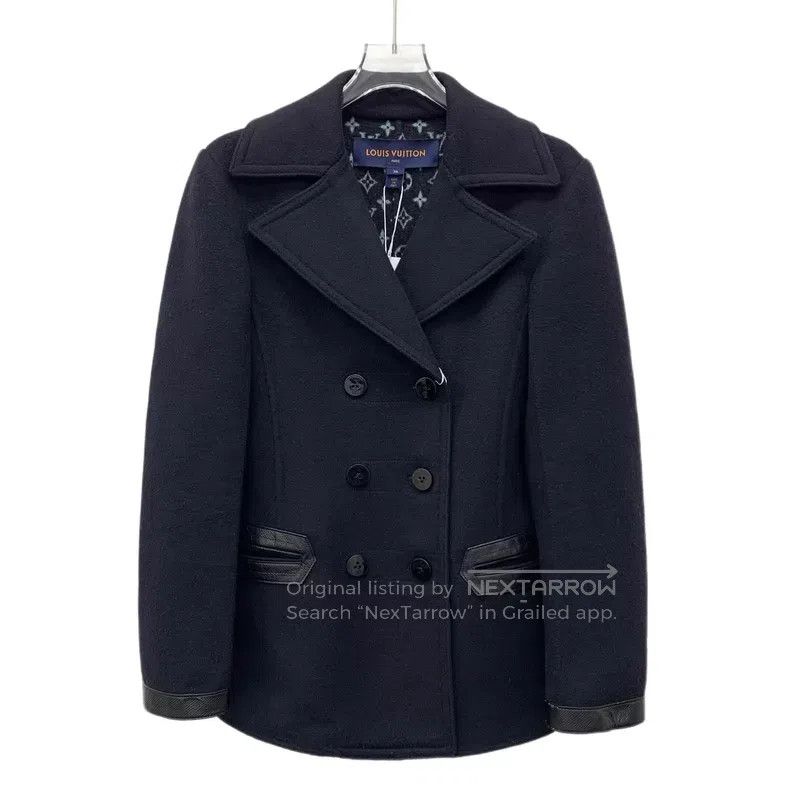 Louis Vuitton Louis Vuitton Black lining logo, full print, woolen lapel, Size XS / US 0-2 / IT 36-38 - 1 Thumbnail