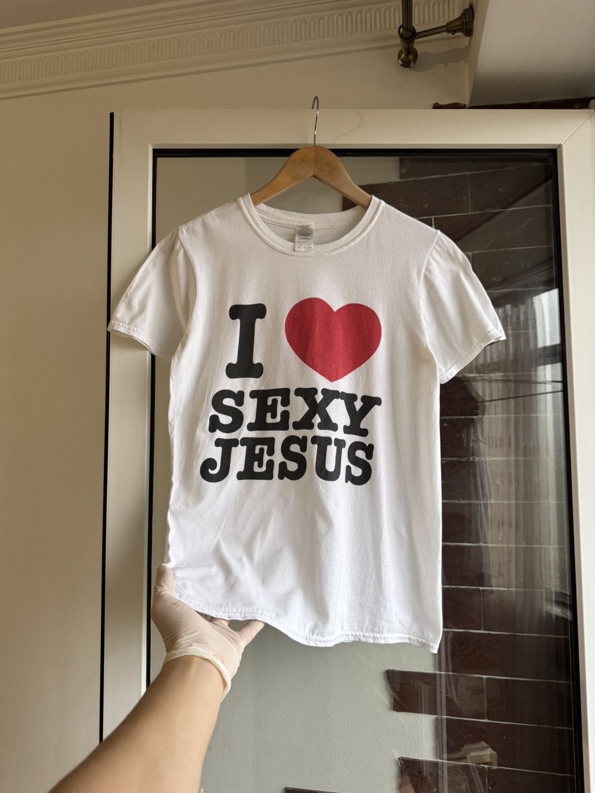 Band Tees Vintage I Love Sexy Jesus tshirt 00’s Size US S / EU 44-46 / 1 - 5 Thumbnail