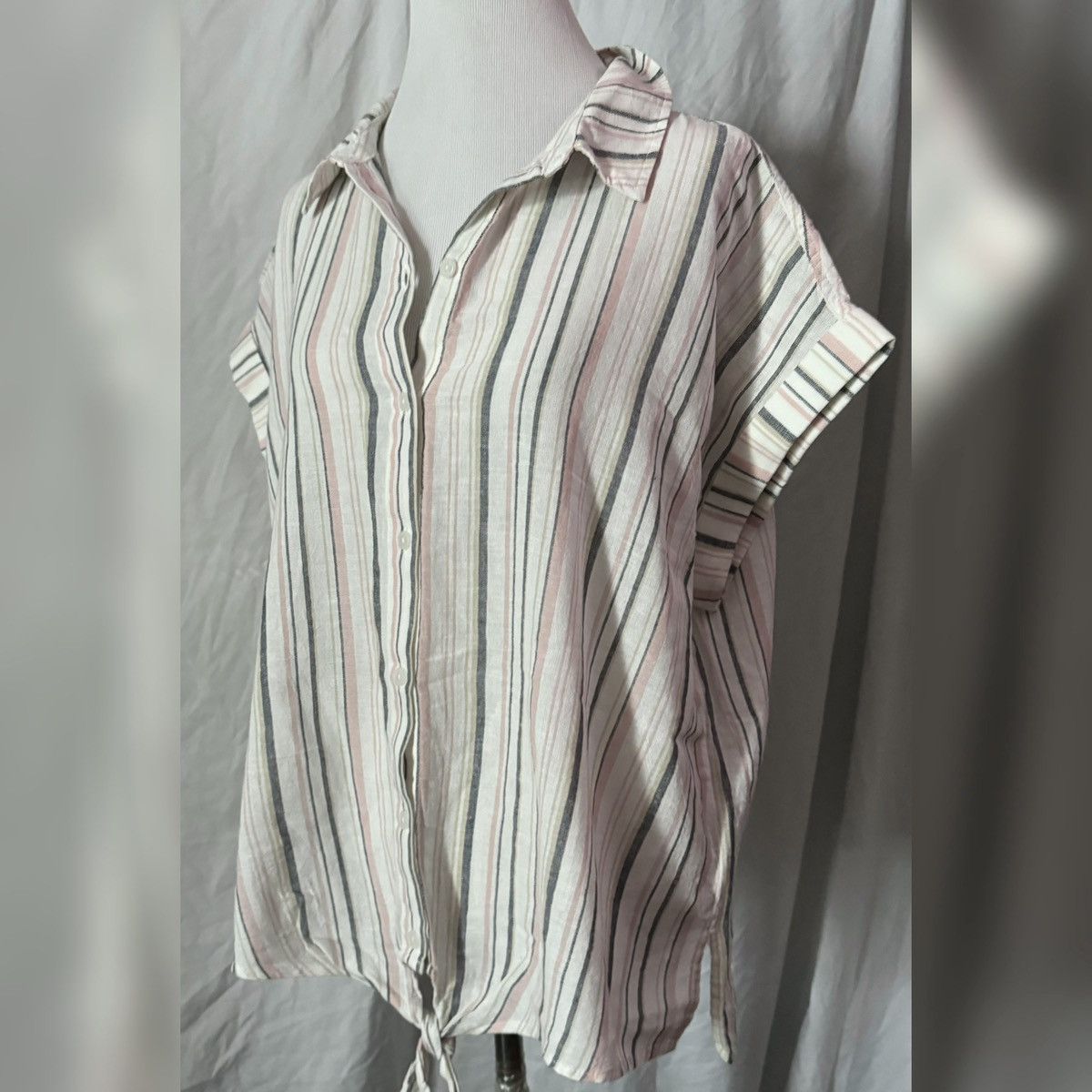 Nordstrom Santuary, Pastel Striped, Oversized, Button Down Blouse Size L / US 10 / IT 46 - 10 Thumbnail