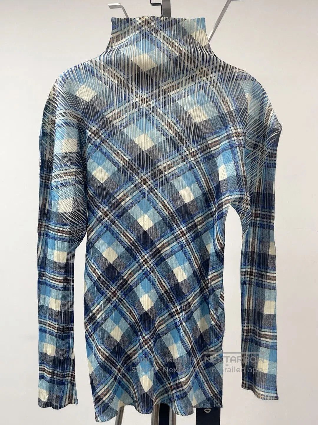 Pleats Please Issey Miyake pleats please issey miyake checkered top. Size S / US 4 / IT 40 - 2 Thumbnail