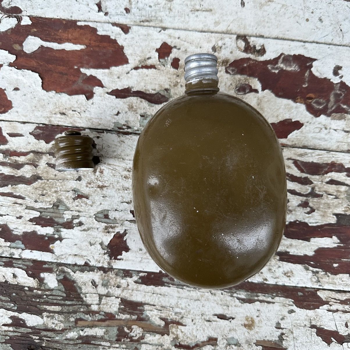 Antique Rivet Vintage USSR Iron Bottle Y2K USA 80s Rare Antique Size ONE SIZE - 5 Thumbnail