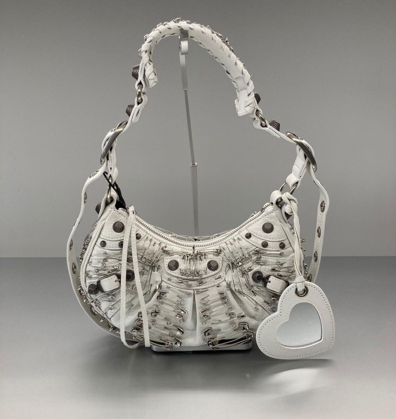 Balenciaga le cagole piercing shoulder bag xs in white Size ONE SIZE - 1 Thumbnail