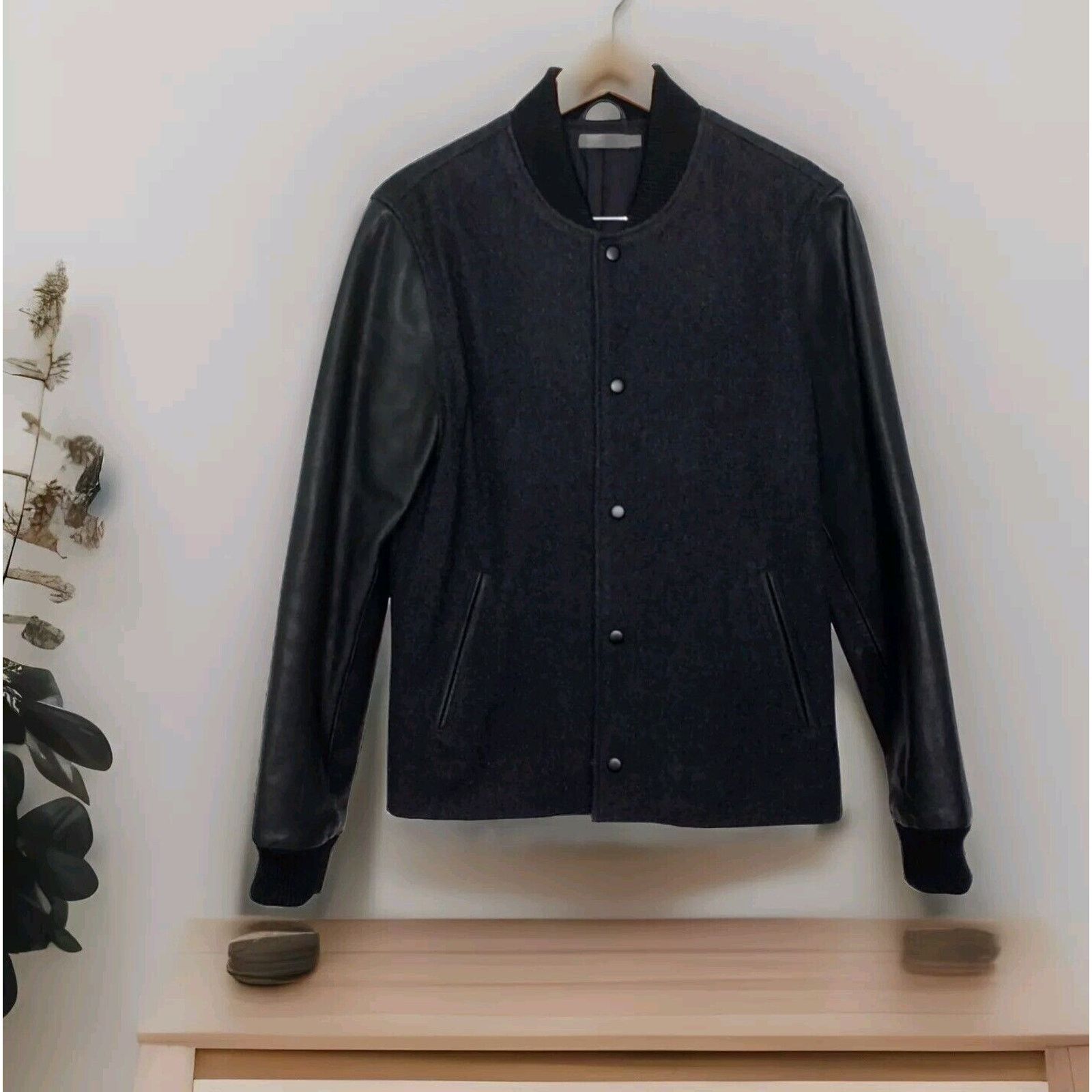 Vince Vince. Men’s City Varsity Leather Bomber Jacket Navy Black Size US S / EU 44-46 / 1 - 2 Thumbnail