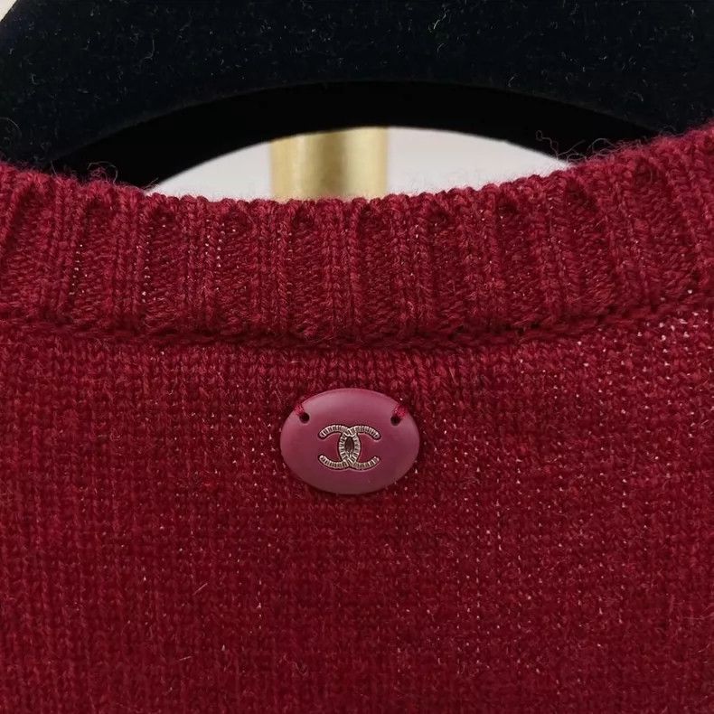 Chanel Chanel Red short sweater 2504-Nextarrow Size XS / US 0-2 / IT 36-38 - 9 Thumbnail