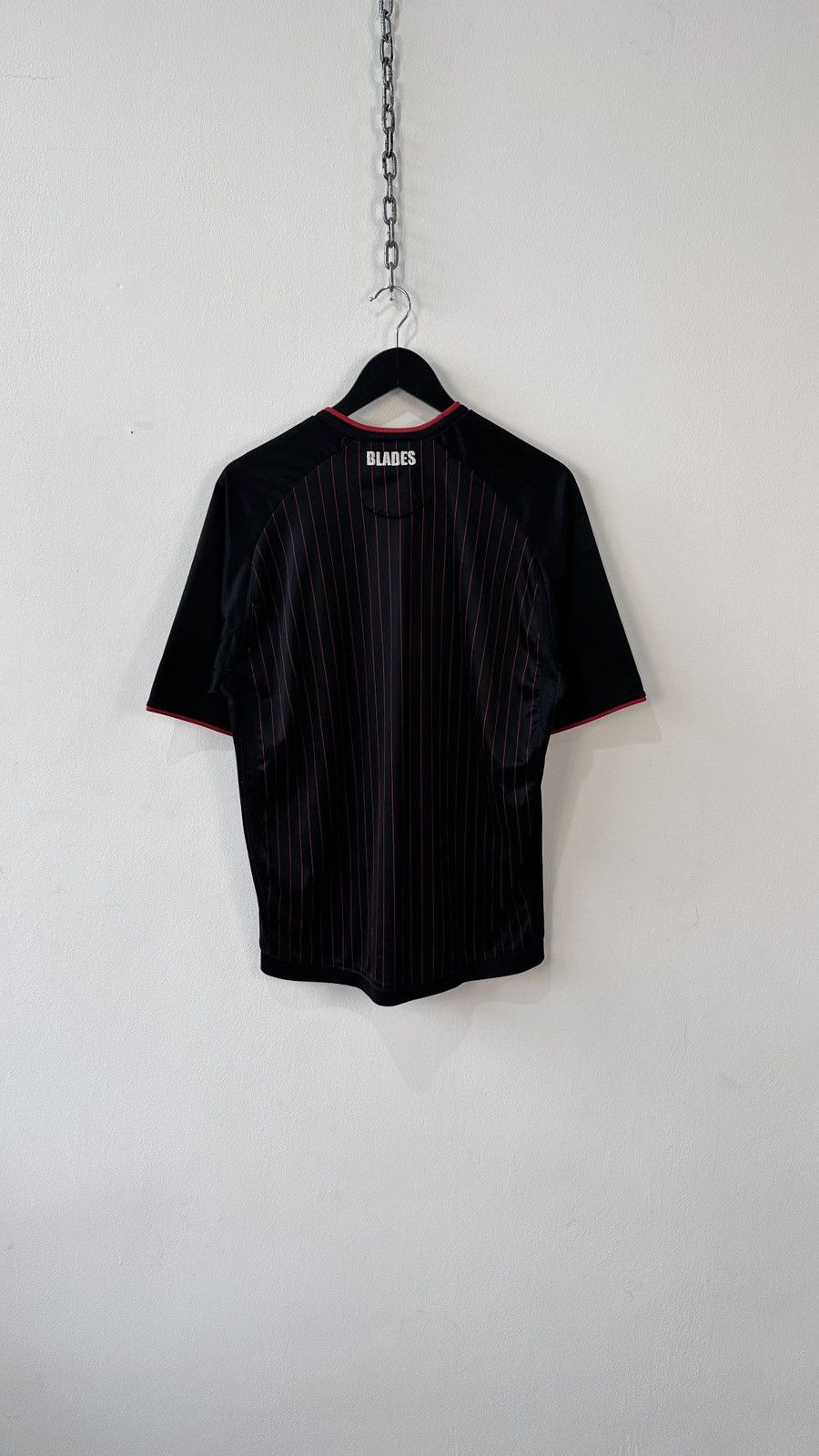 Macron Sheffield United 2010-2011 Away Football Shirt Jersey Macron Size US L / EU 52-54 / 3 - 8 Thumbnail