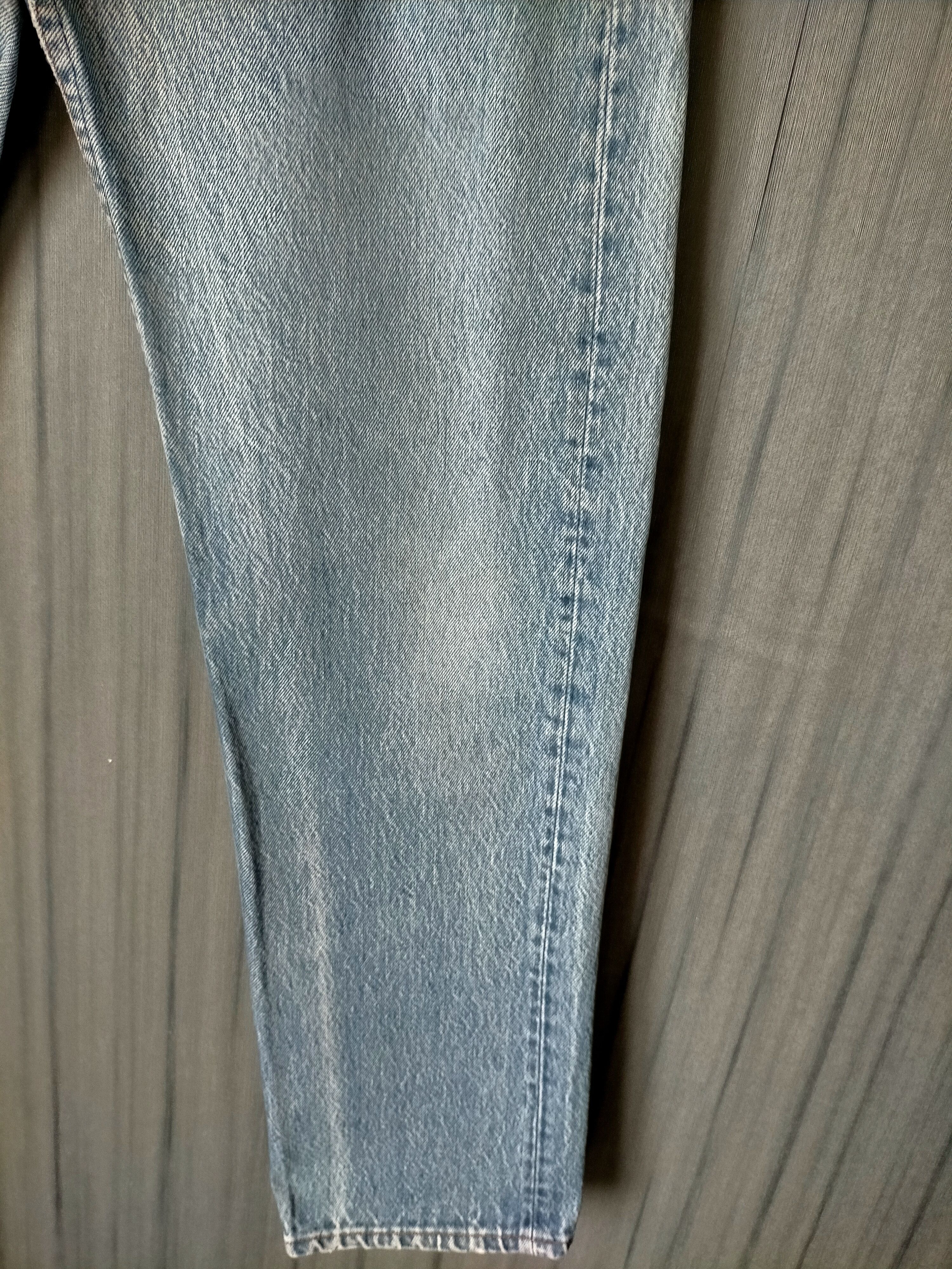 Levi's Vintage Clothing Vintage Levis 501 Usa Button Fly 520 Blue Jeans Size US 31 - 10 Thumbnail