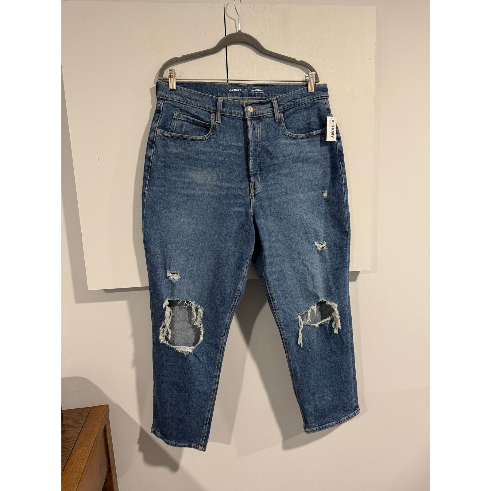Old Navy NWT Old Navy Extra High Rise Curvy Sky Hi Straight Size 16 Size 32" / US 10 / IT 46 - 1 Thumbnail