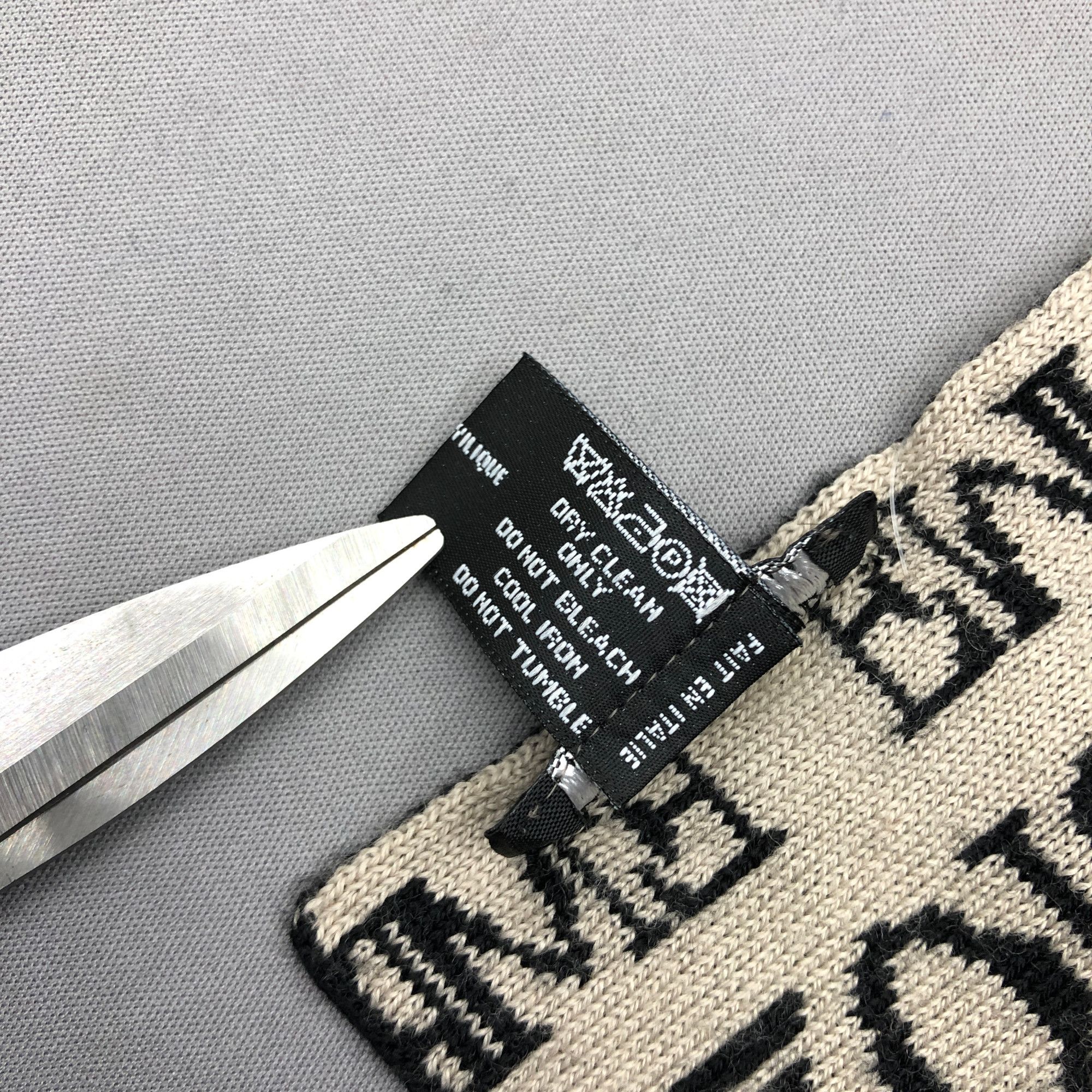 Emporio Armani Vintage Emporio Armani Scarf Muffler Wool Cashmere Scarves Size ONE SIZE - 7 Thumbnail