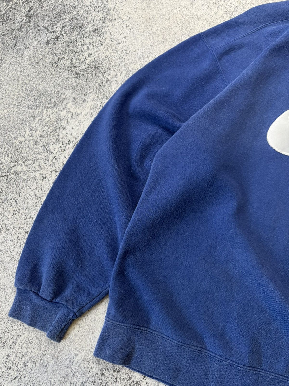 Nike Vintage Nike Big Logo Sweatshirt Y2K swoosh Size US L / EU 52-54 / 3 - 10 Thumbnail
