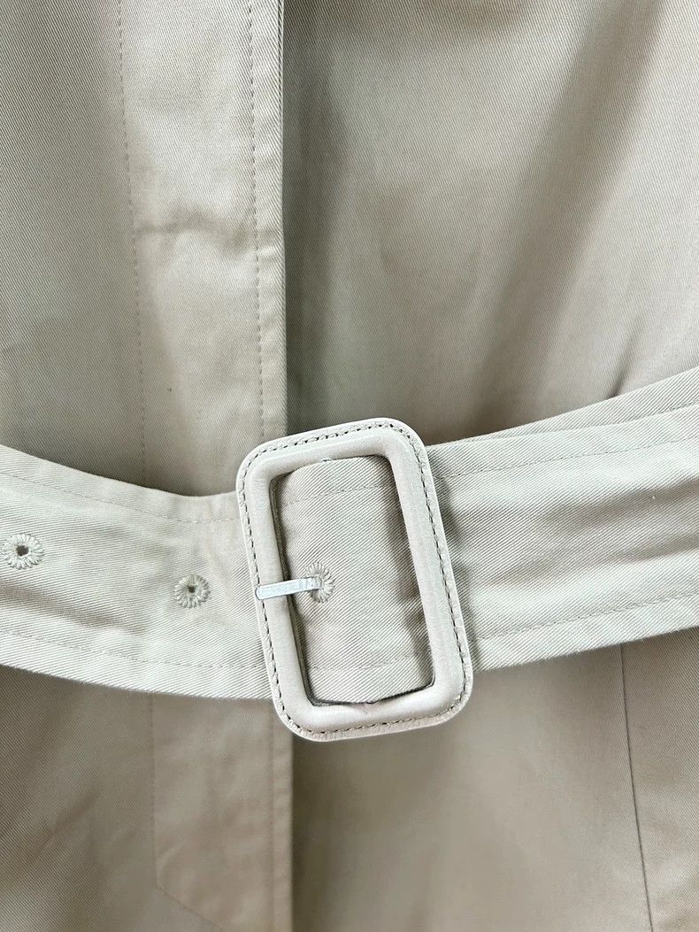 Balenciaga Balenciaga size 36 Beige pointed collar slim windbreaker c Size S / US 4 / IT 40 - 4 Thumbnail