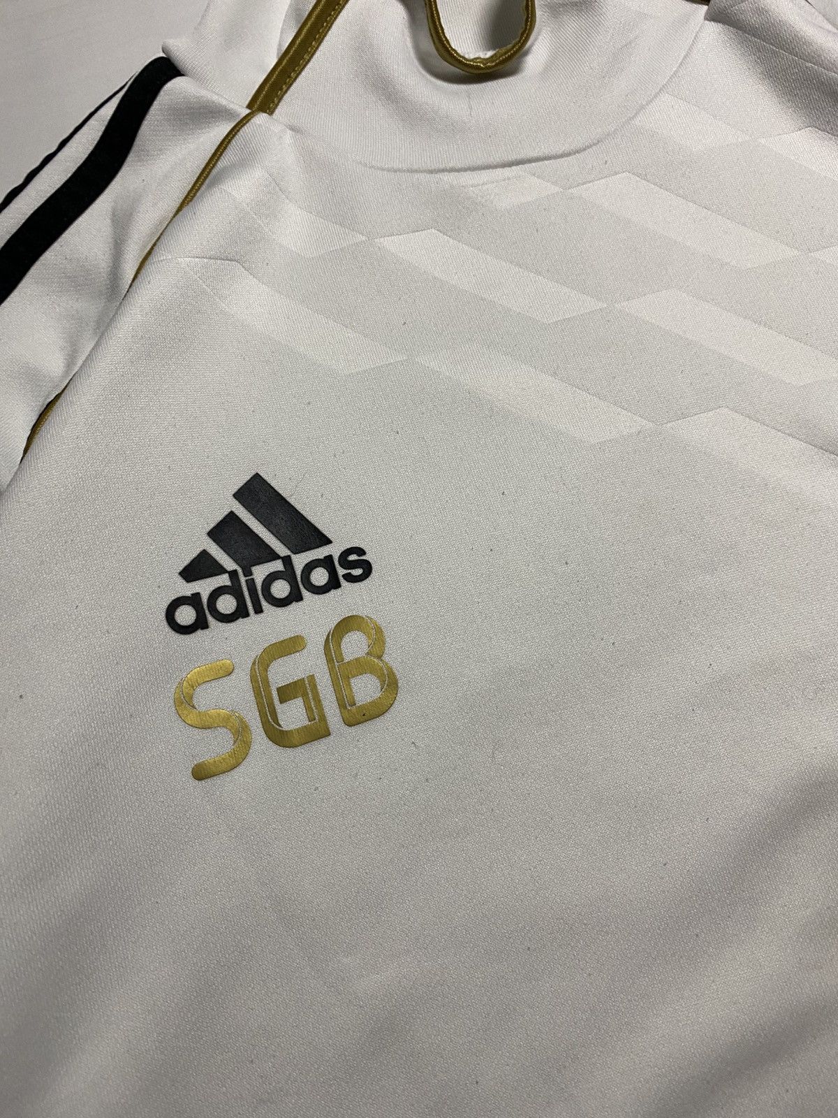 Adidas × Vintage Vintage Adidas Real Madrid 2011 training y2k sweatshirt Size US L / EU 52-54 / 3 - 13 Thumbnail