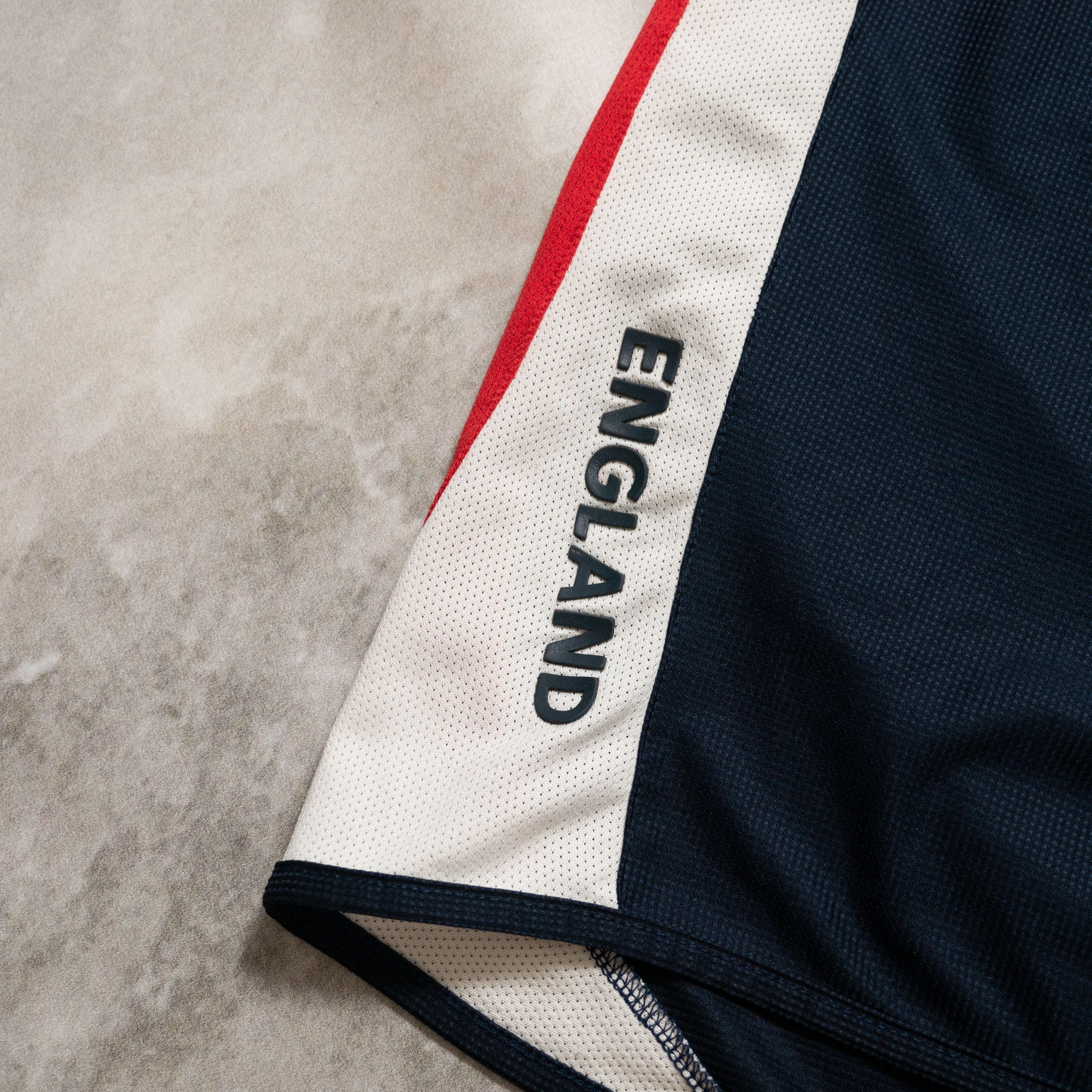 Umbro Vintage 00s Umbro England Training Jersey L Size US L / EU 52-54 / 3 - 4 Thumbnail