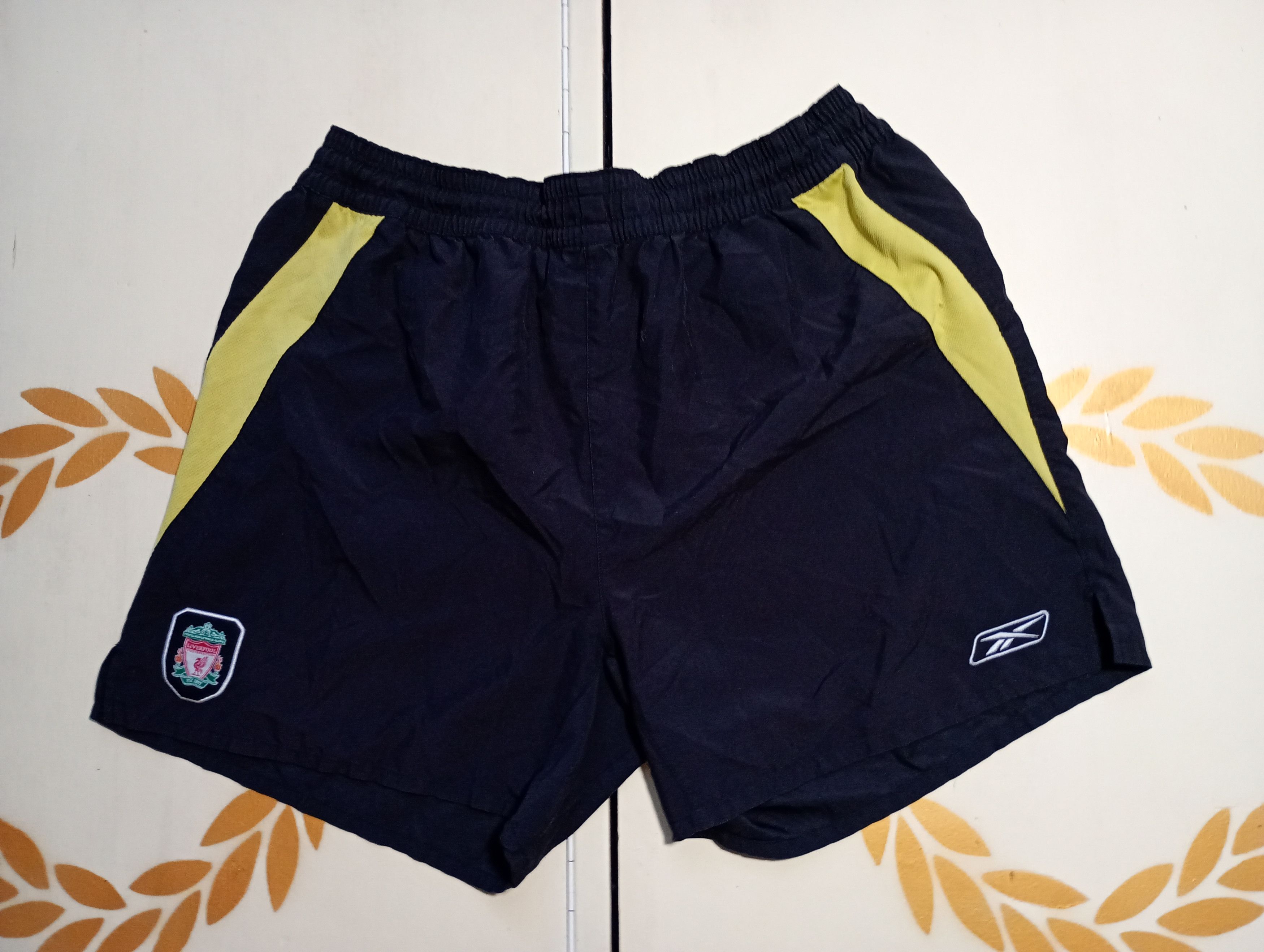 Reebok Reebok Liverpool FC Shorts 2004-2006 Size US 36 / EU 52 - 2 Thumbnail