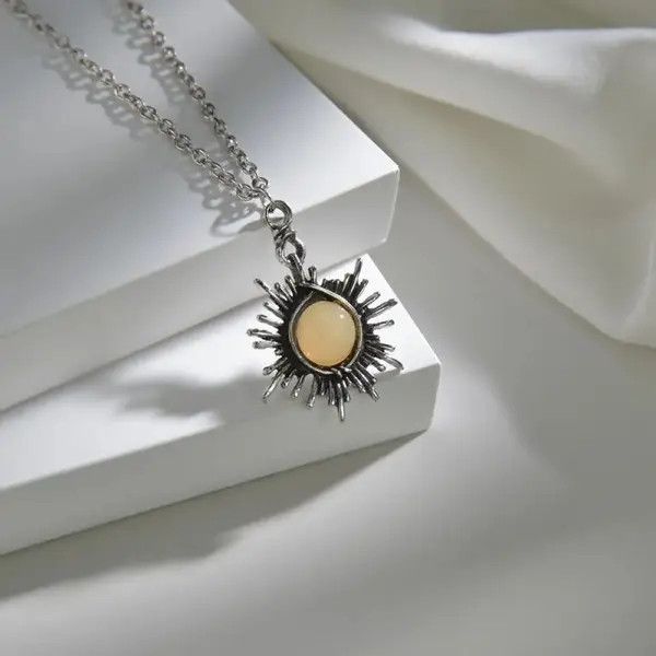 Jewelry Midori x Reiko Sun Pendant Necklace Size ONE SIZE - 3 Thumbnail