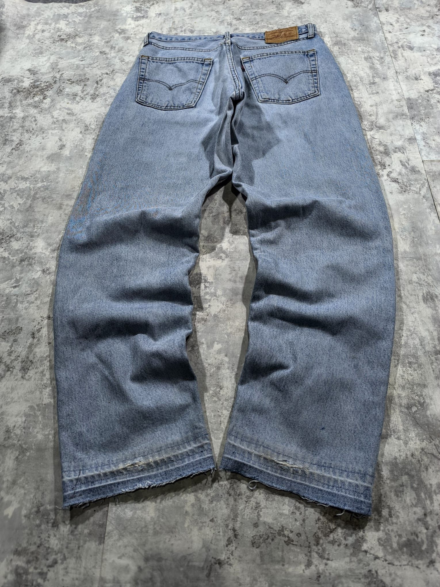 Levi's Vintage Clothing vintage 90s baby blue relaxedfit levis made in uk Size US 33 - 6 Thumbnail