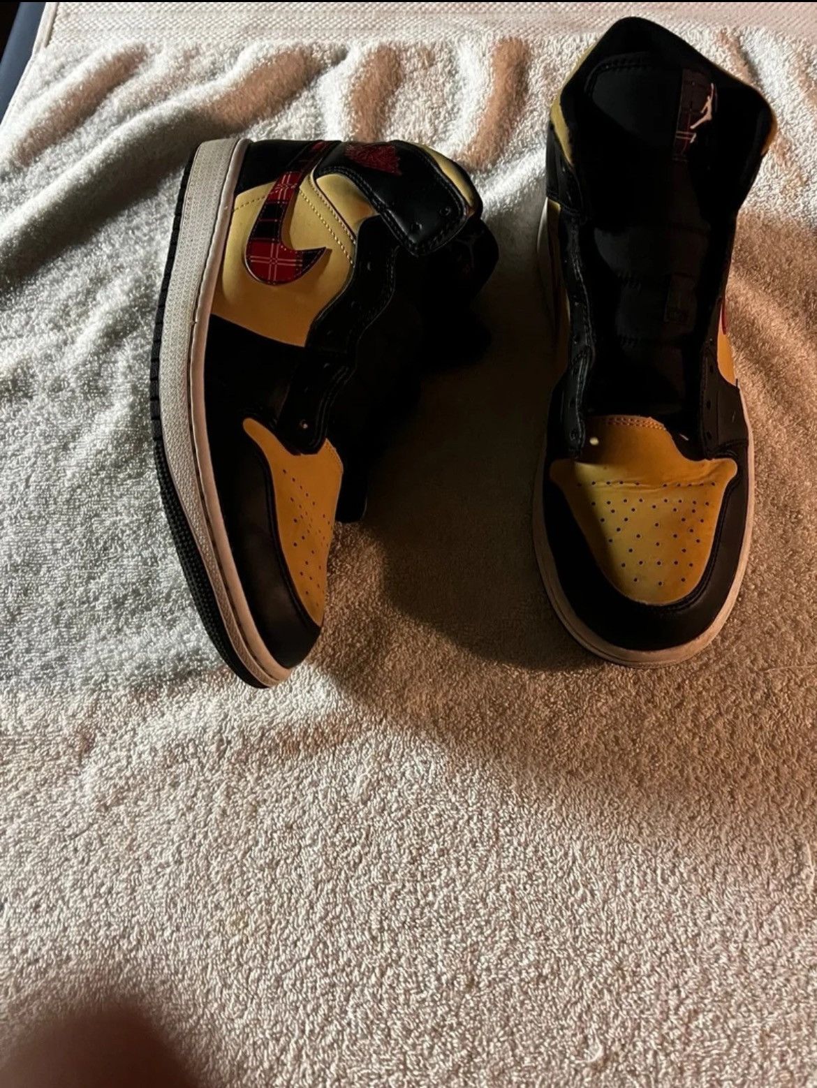 Jordan Brand Air Jordan 1 Tartan Swoosh Size US 11 / EU 44 - 2 Thumbnail